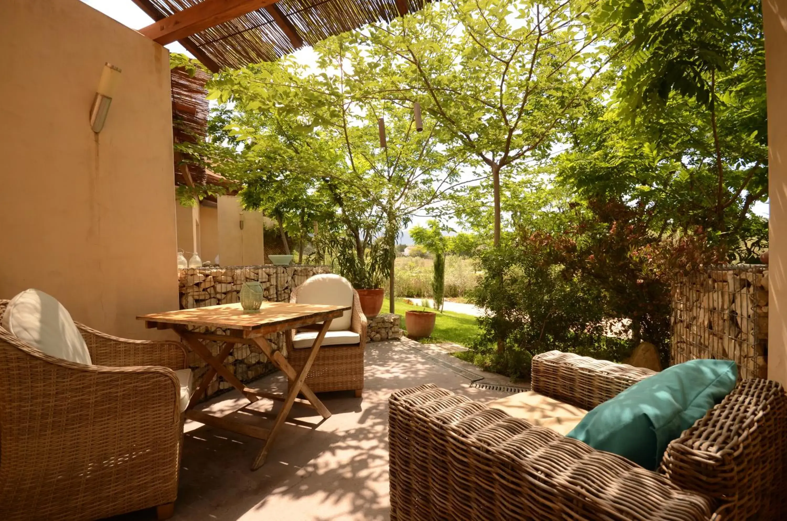 Garden view in El Pao Spa Garden view in El Pao Spa