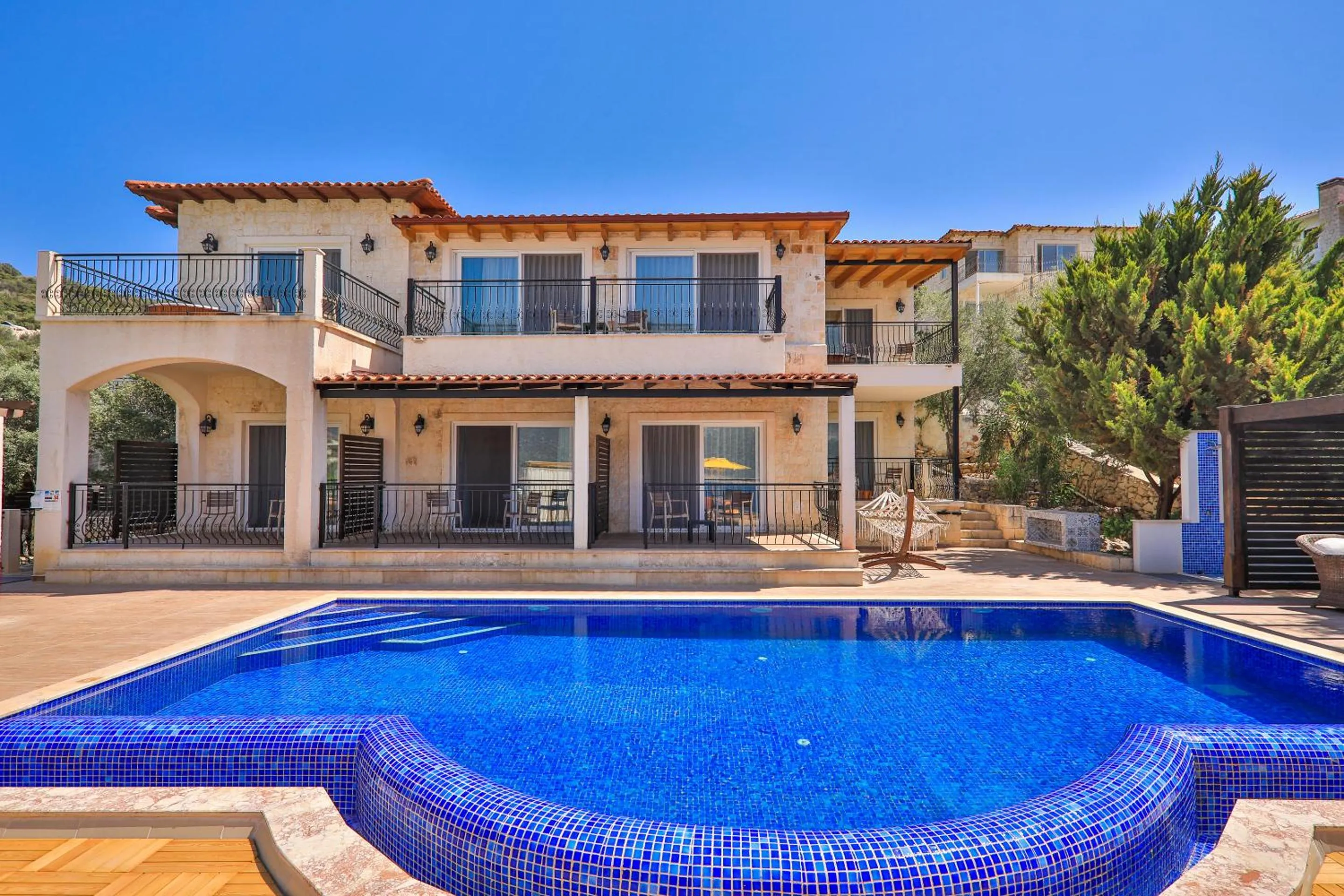 Swimming pool in Atalante Hotel