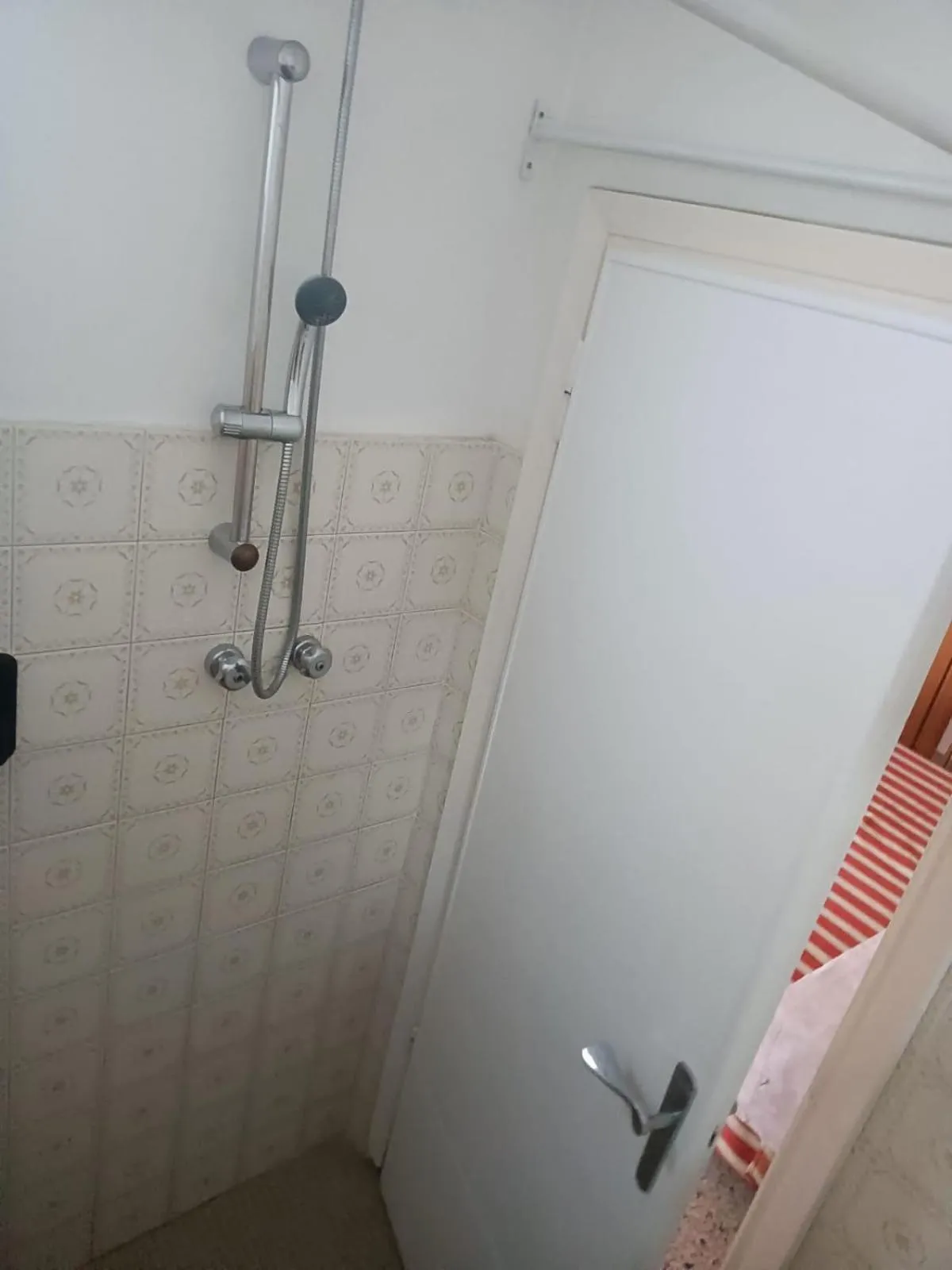 Shower in Hotel Graziella Mare