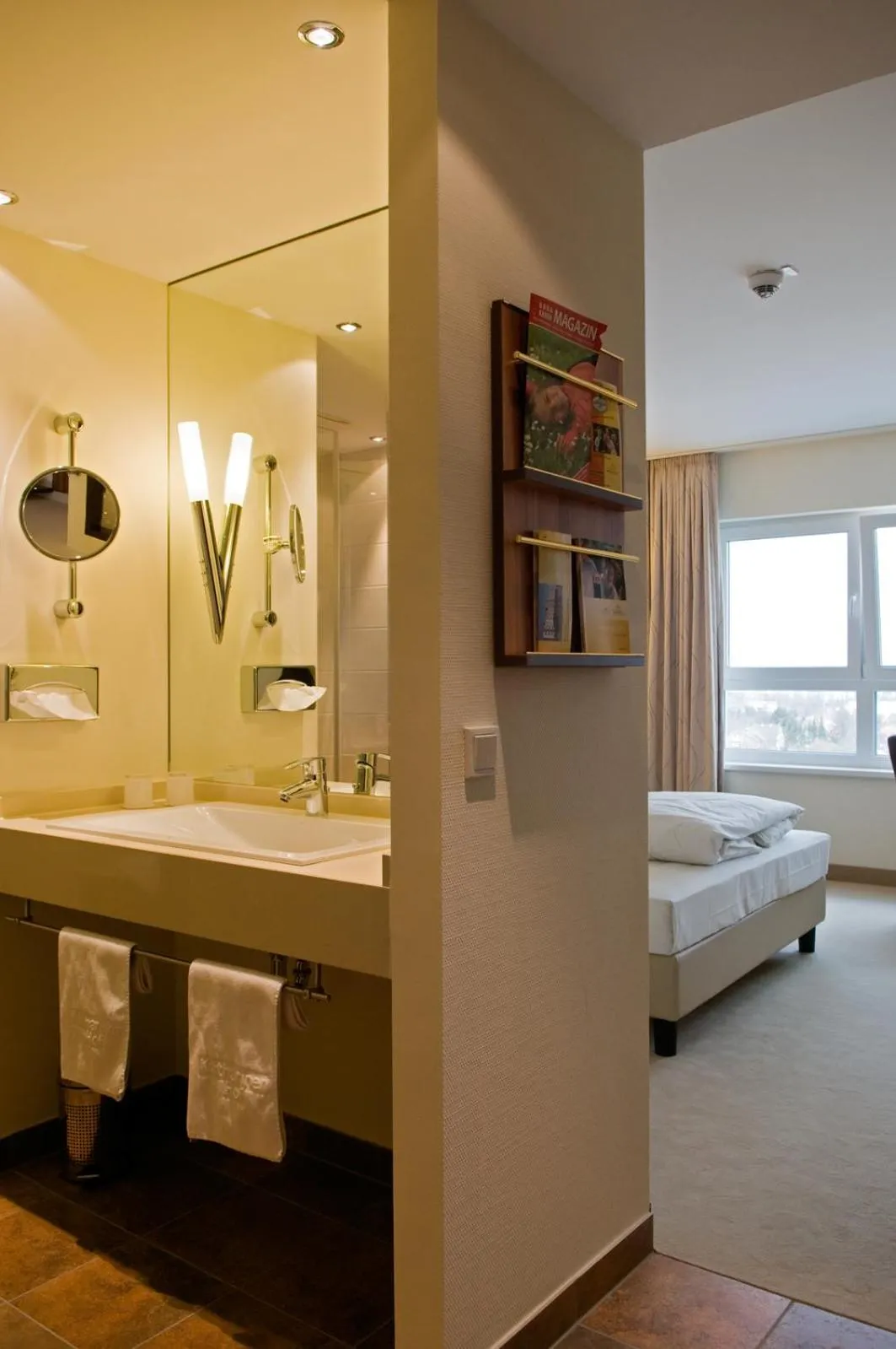 Bathroom, Bed in Ringhotel Katharinen Hof