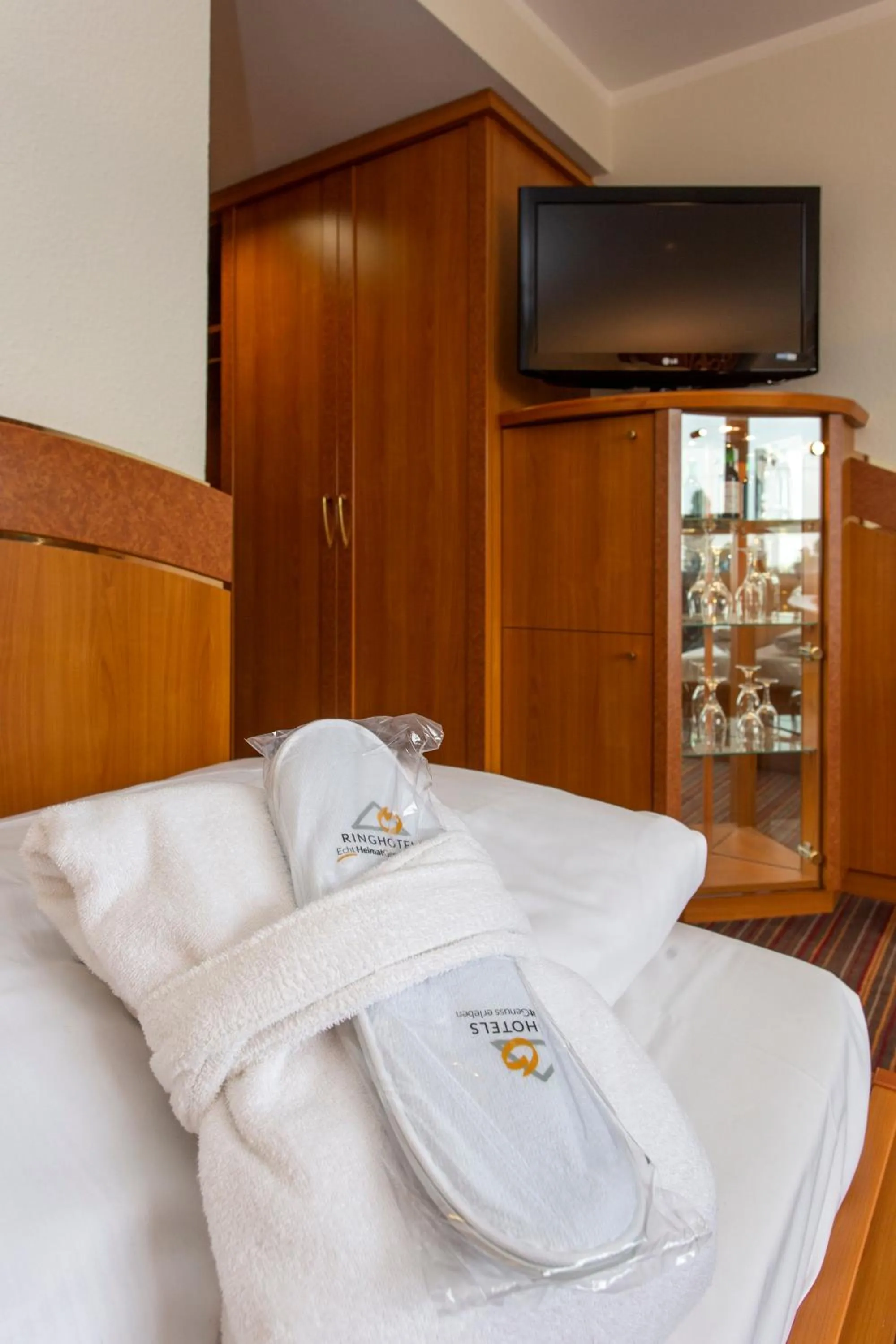 Photo of the whole room, Bed in Ringhotel Katharinen Hof