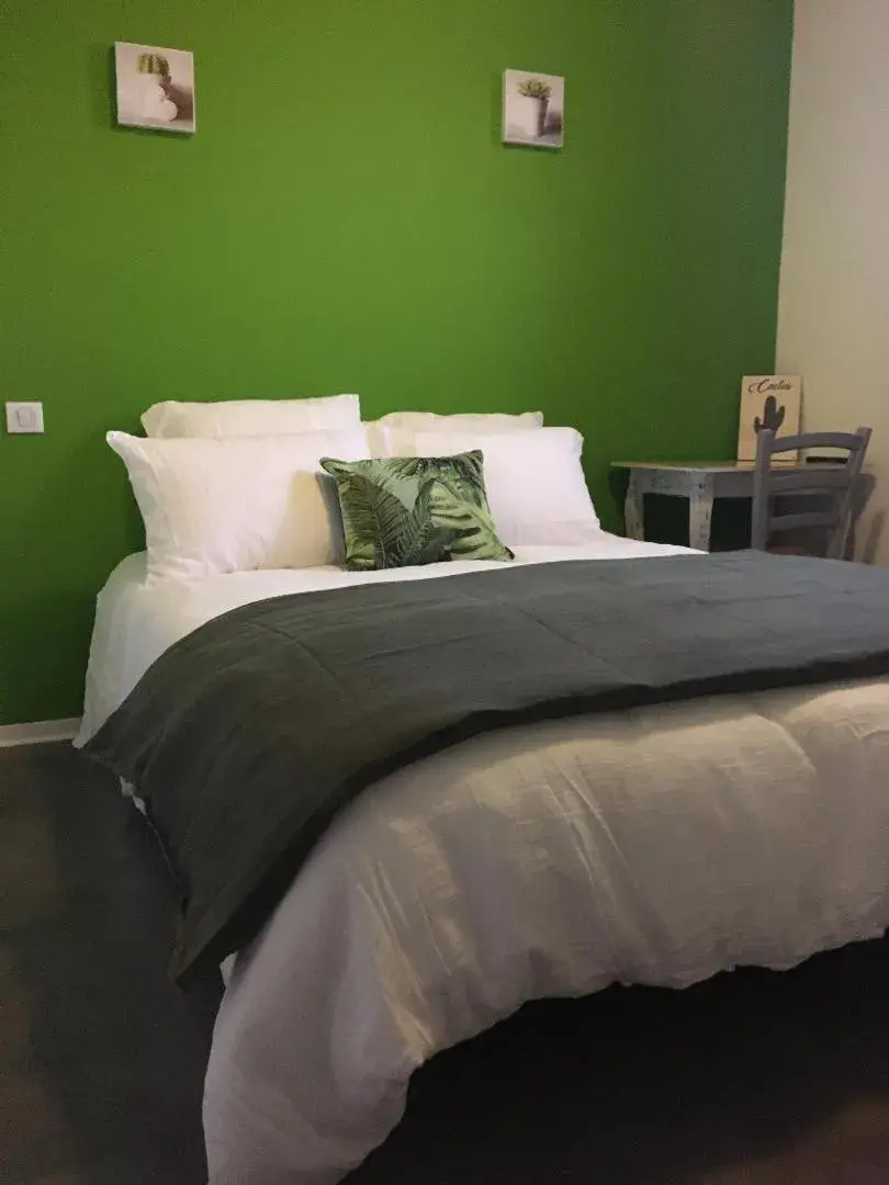 Budget Double Room in Ô MARRONNIER de NADAILLAC Budget Double Room in Ô MARRONNIER de NADAILLAC