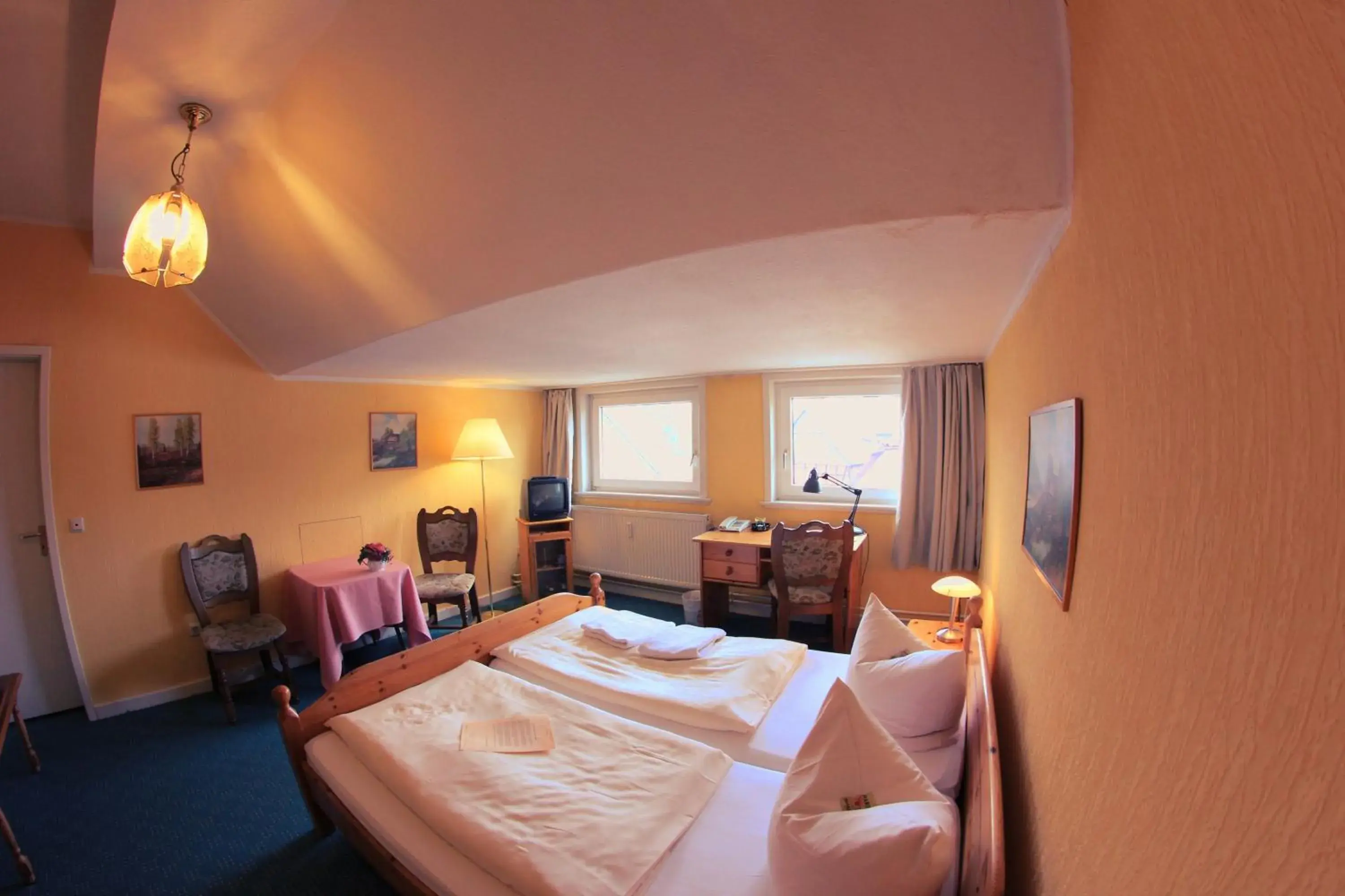 Standard Double Room in Hotel Restaurant Zum Postillion Standard Double Room in Hotel Restaurant Zum Postillion