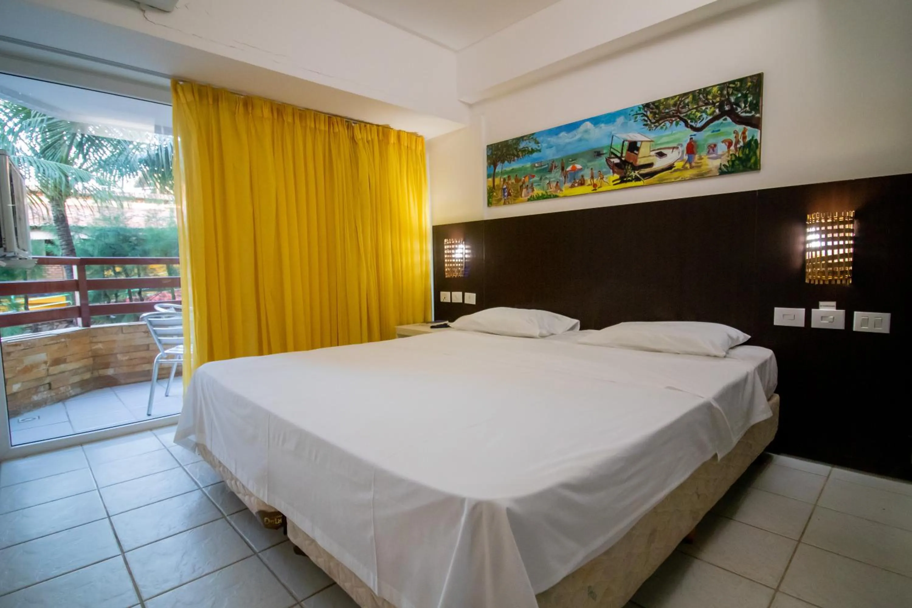 Bed in Flat Pipa's Bay