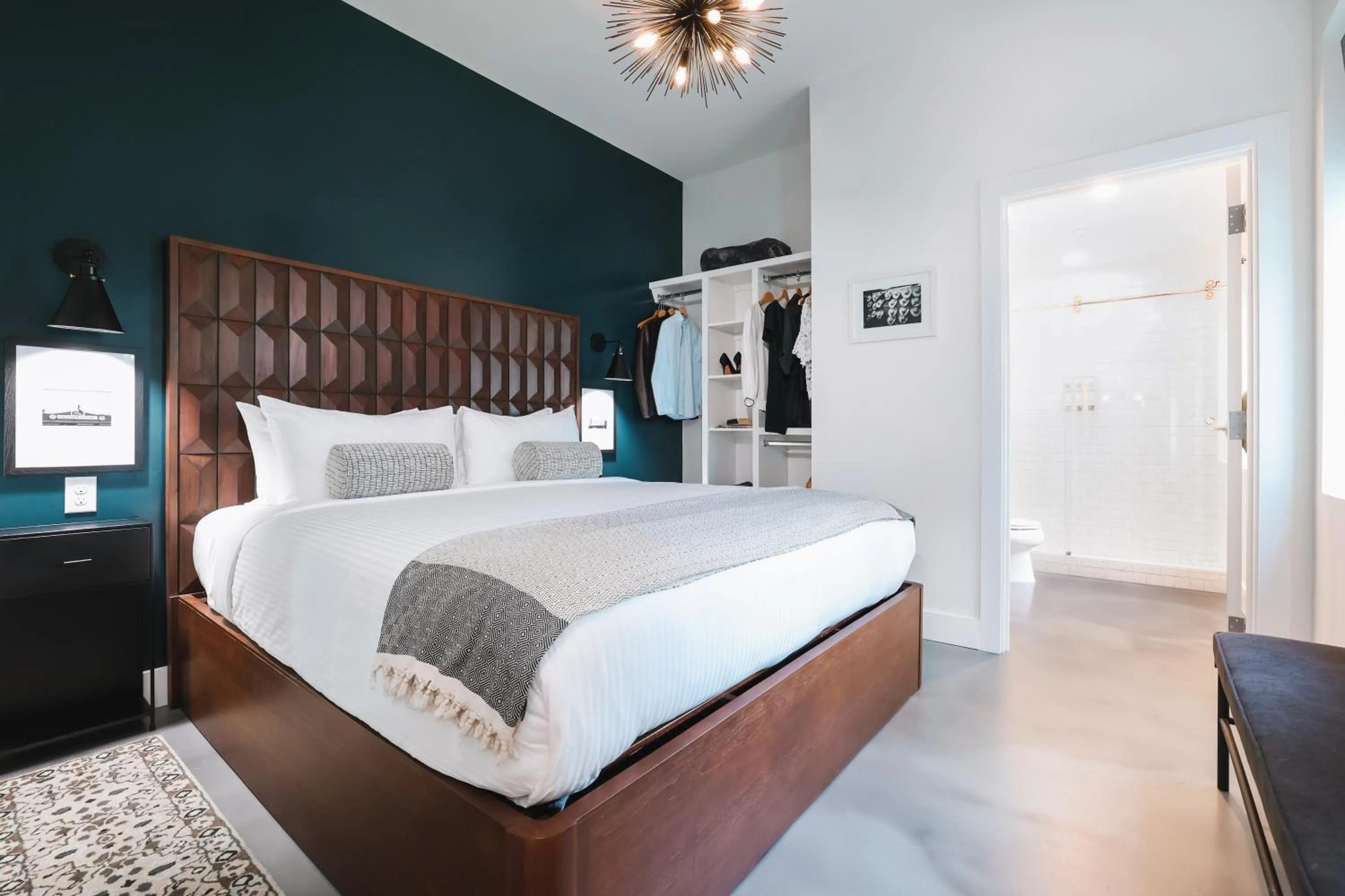 Bedroom, Bed in Colton House Hotel