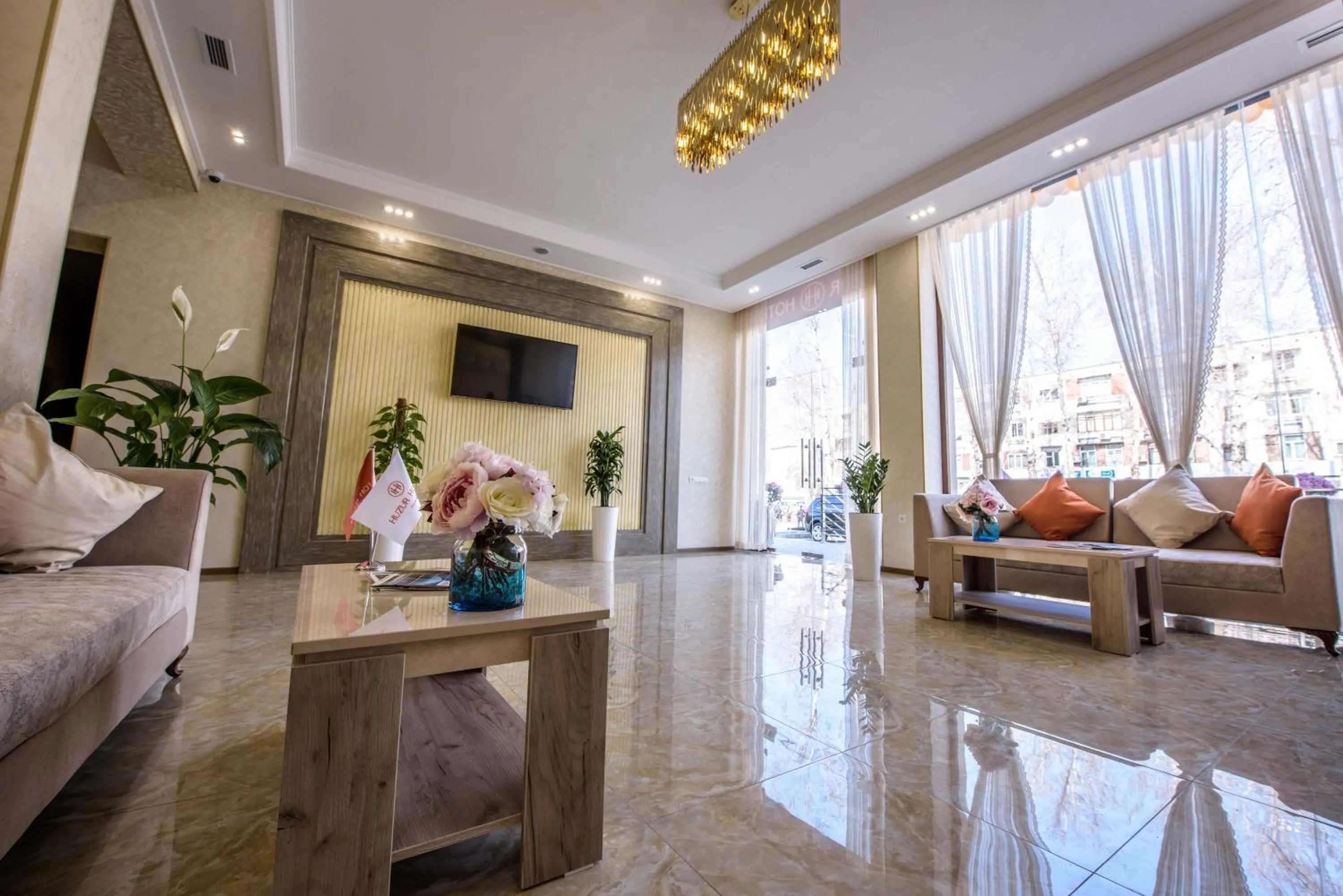 Lobby or reception in Huzur Hotel Tashkent