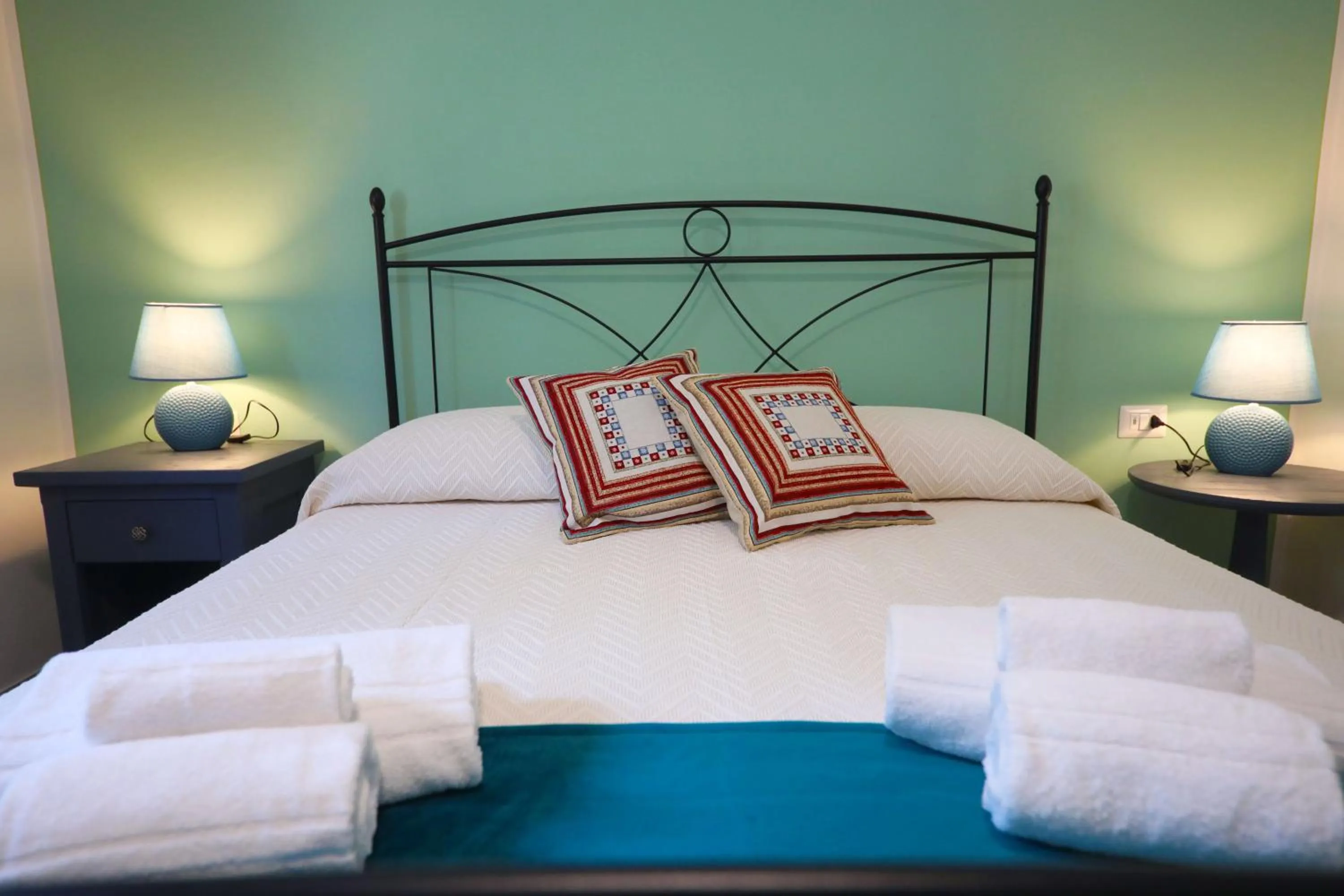 Bed in Skyview Cefalù