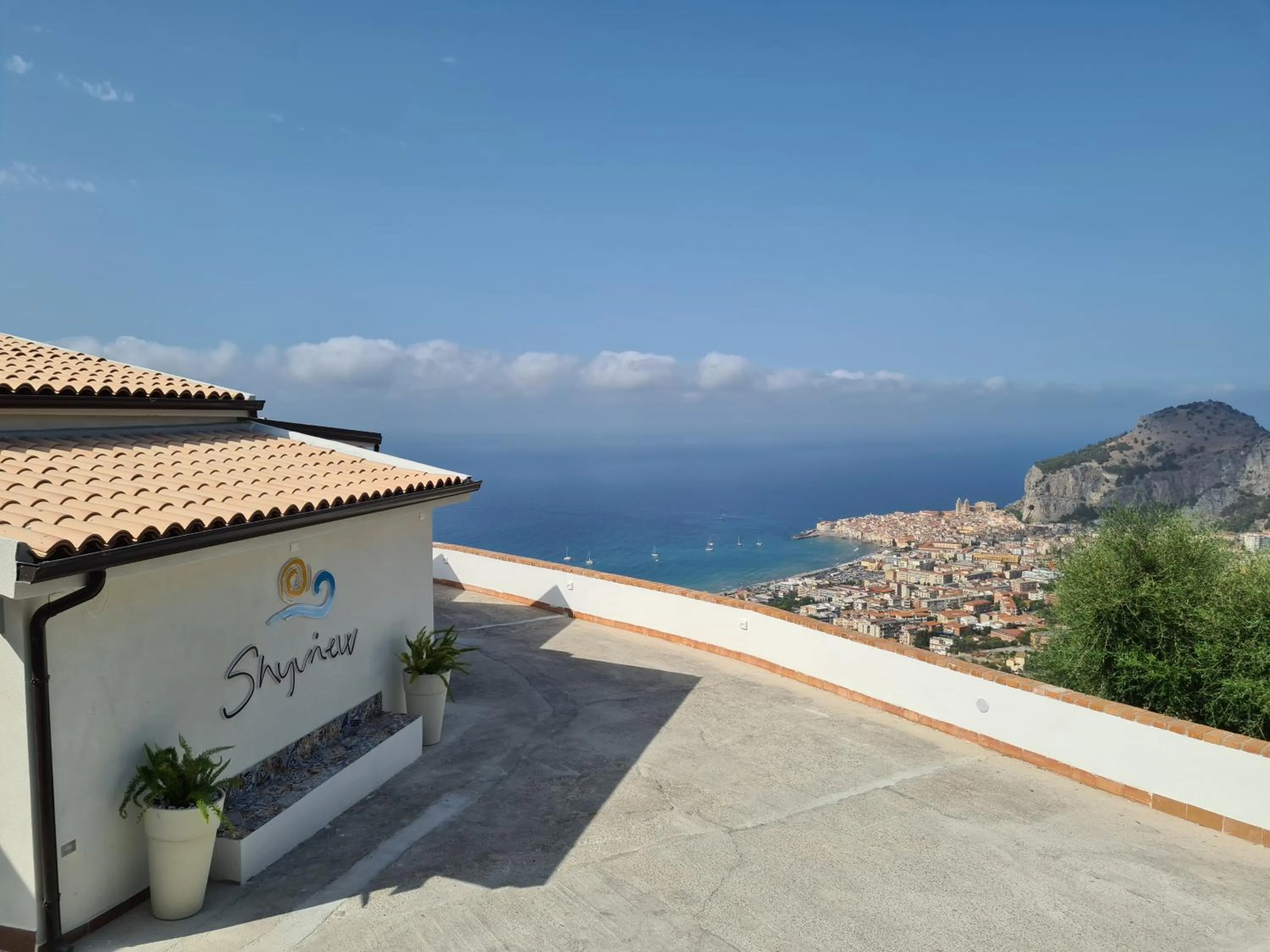 Property logo or sign in Skyview Cefalù