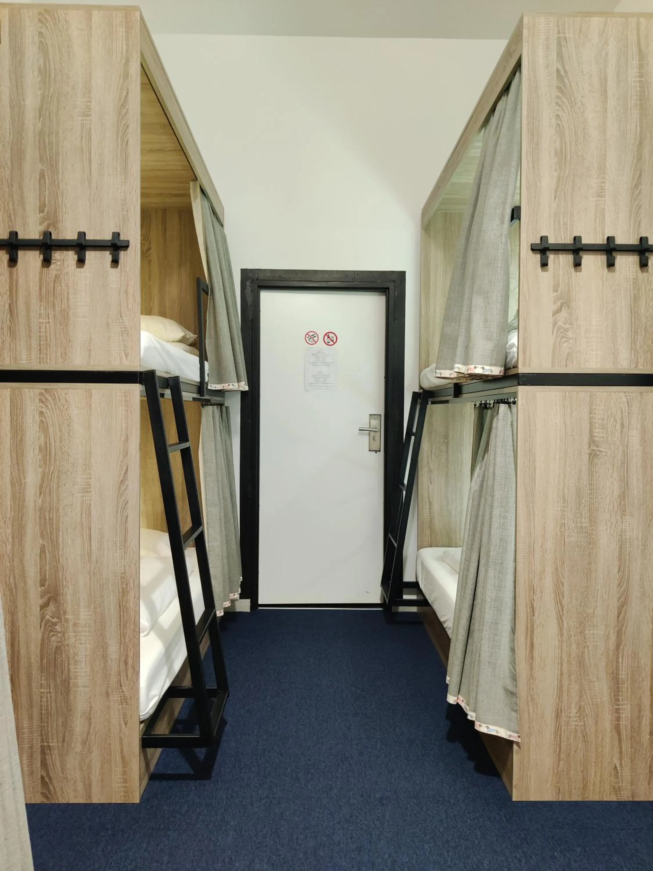 Photo of the whole room, Bed in VIKI Kazimierz