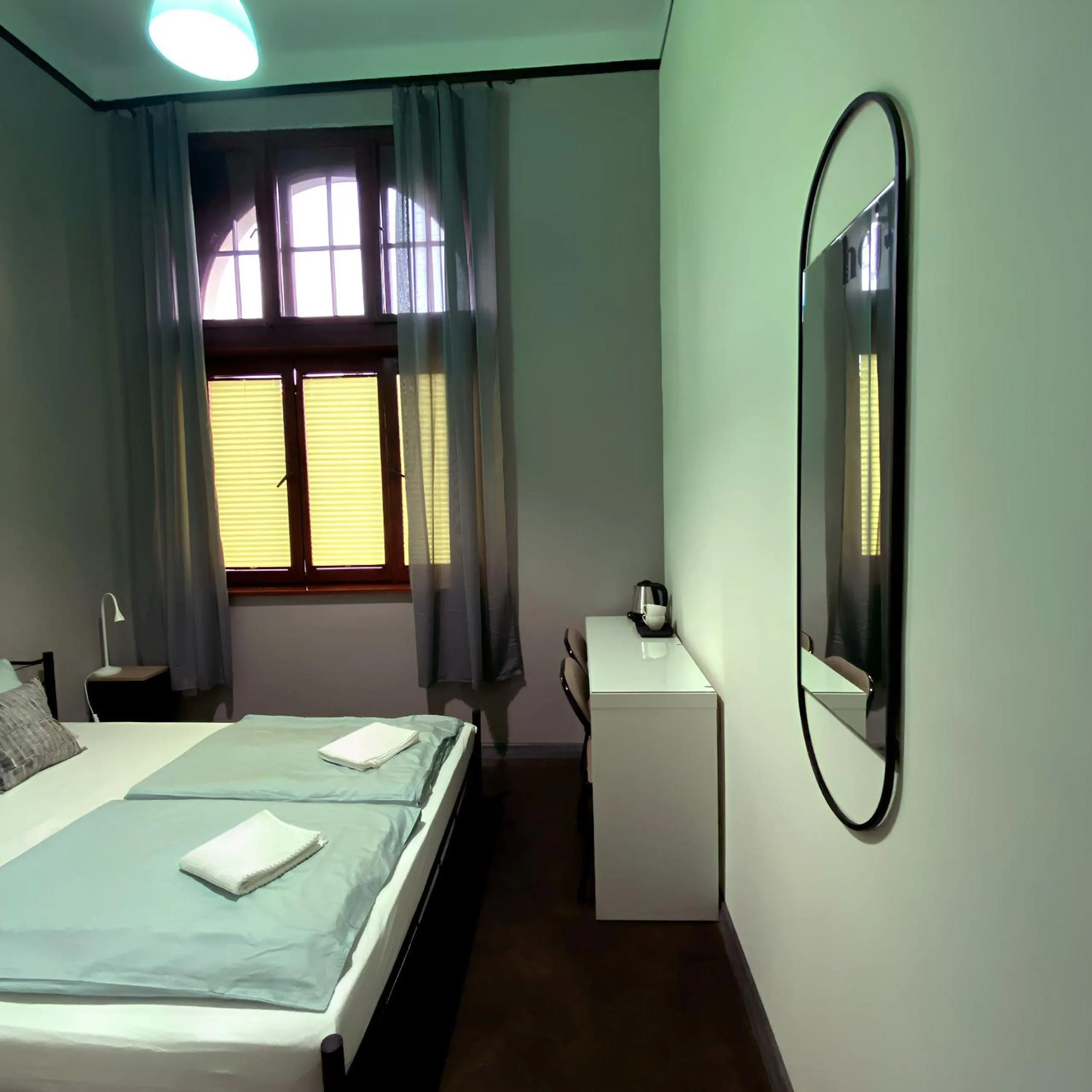 Photo of the whole room, Bed in VIKI Kazimierz