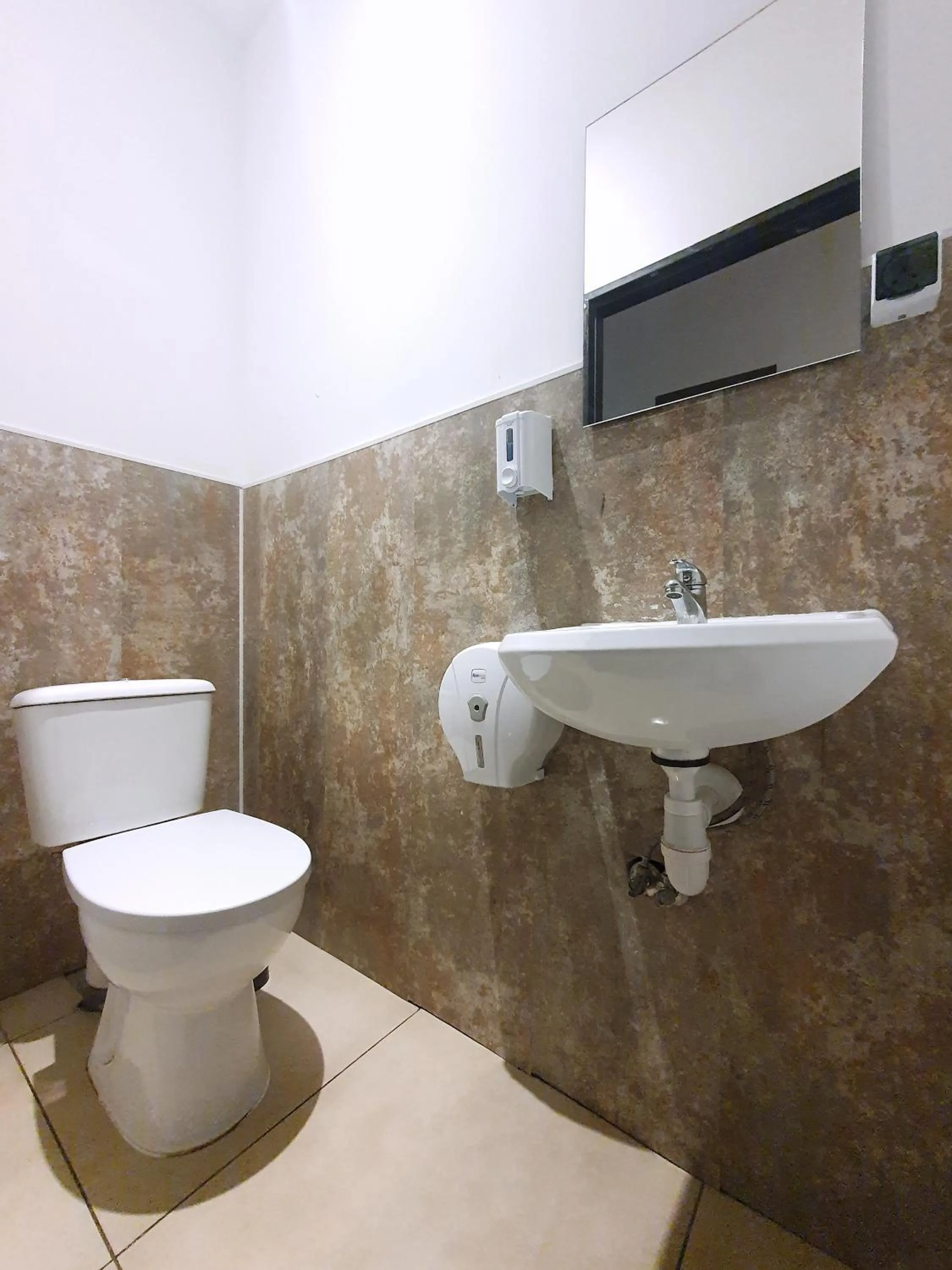 Toilet in VIKI Kazimierz