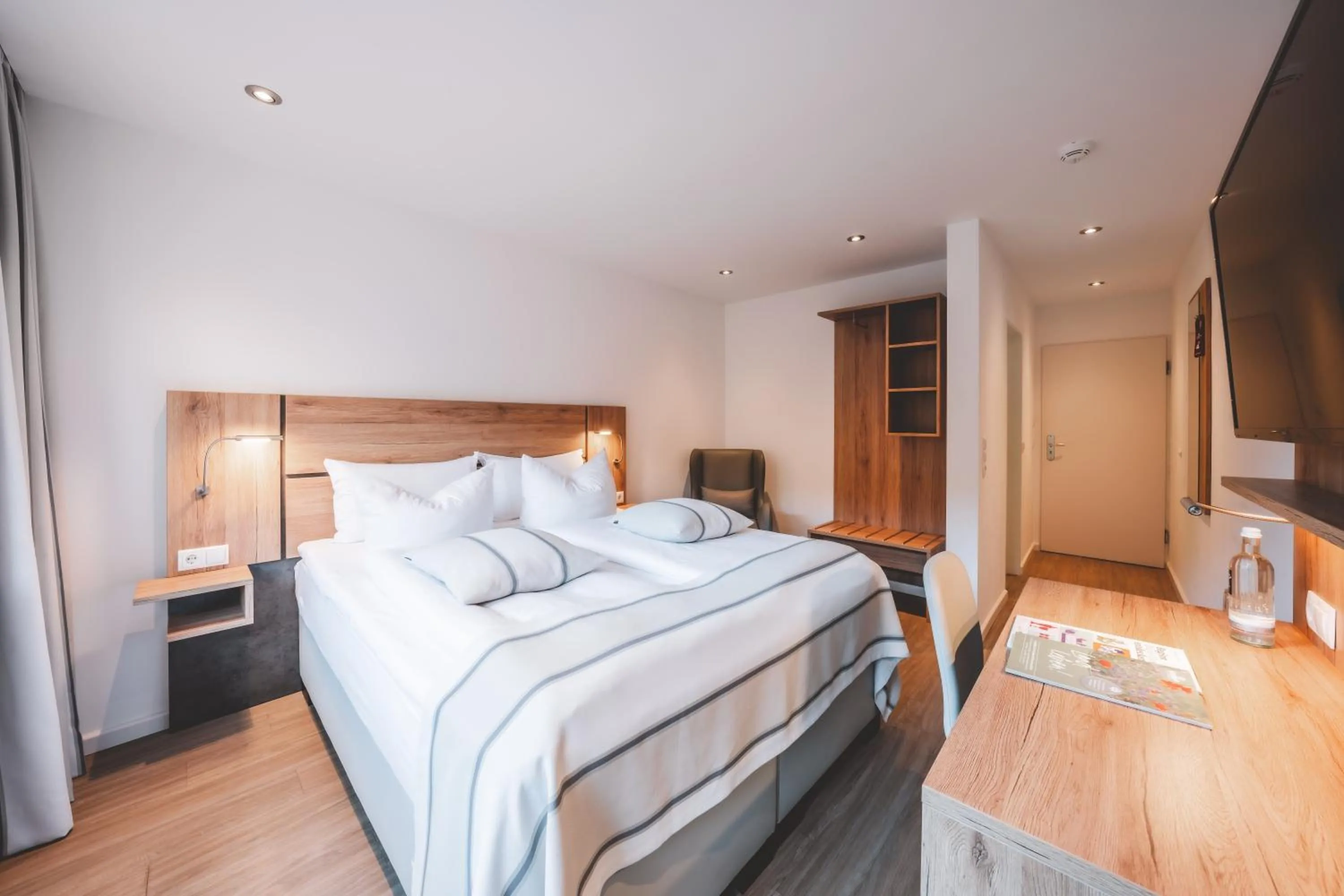 Bed in Landidyll Hotel Restaurant Weidenbrück & SPA