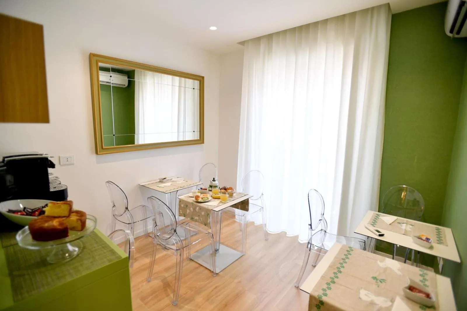 Dining area in Nina B&B