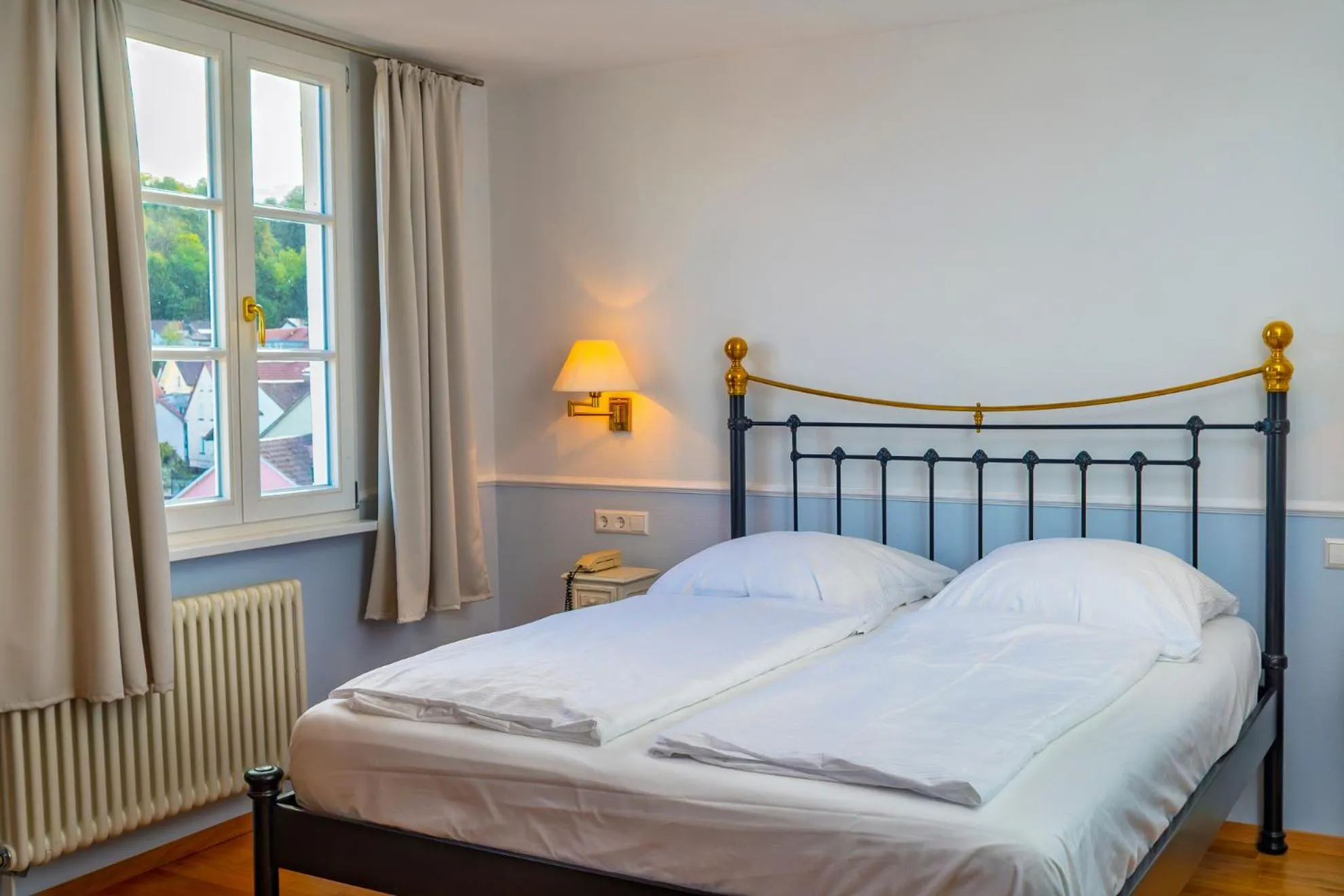 Bed in Hotel Obertor
