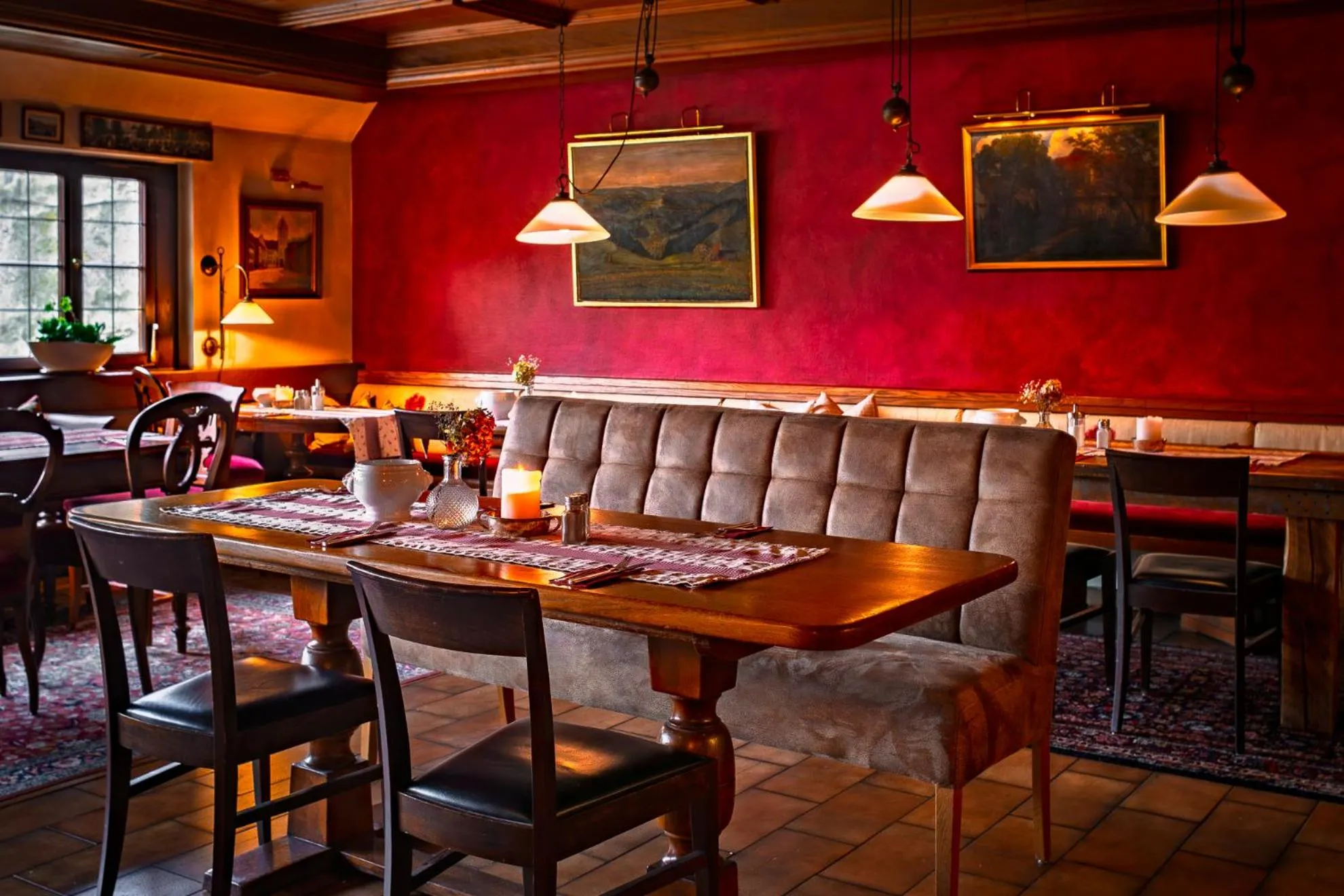 Restaurant/places to eat in Hotel Obertor
