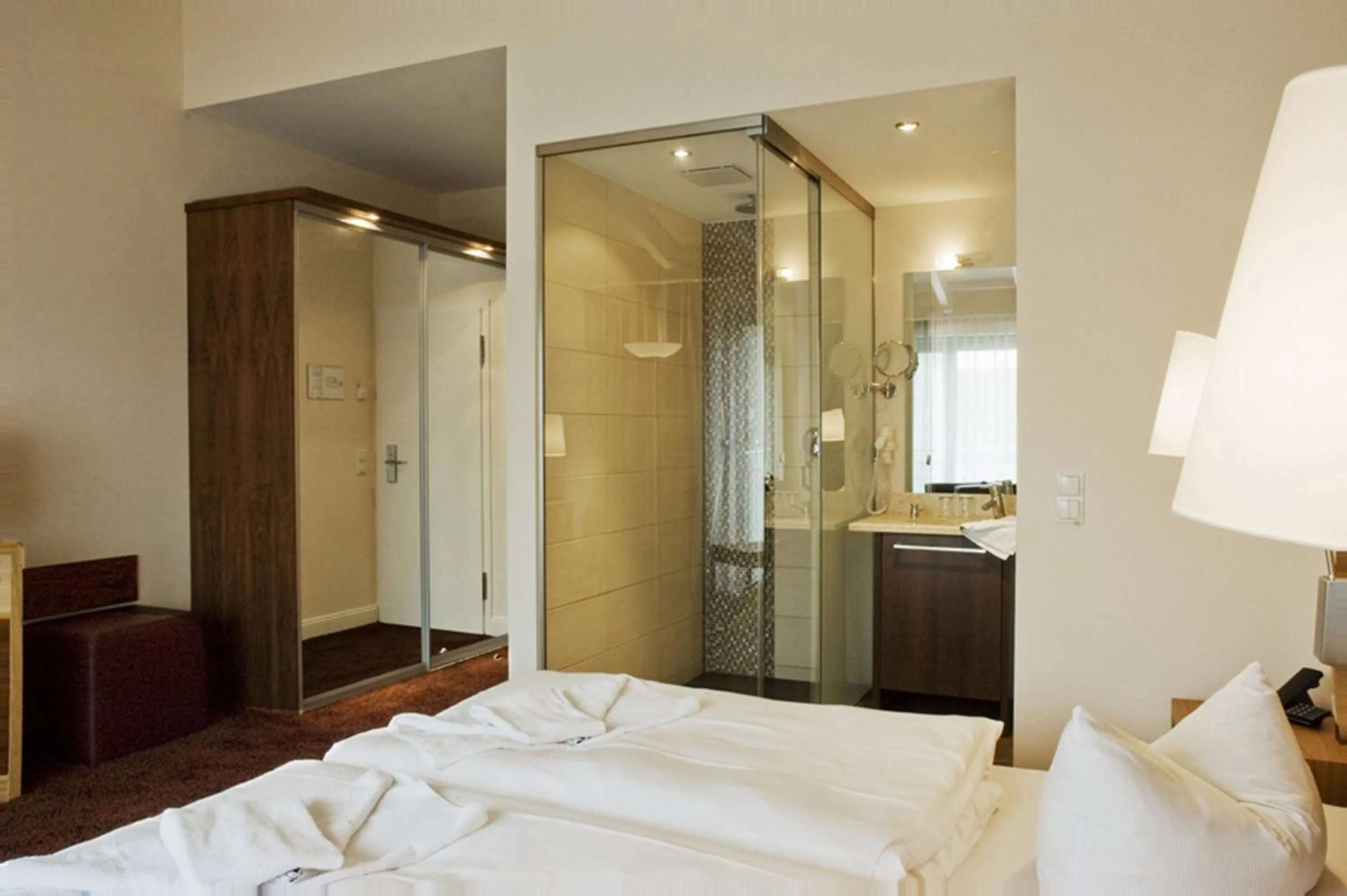 Bed in Strandhotel Binz