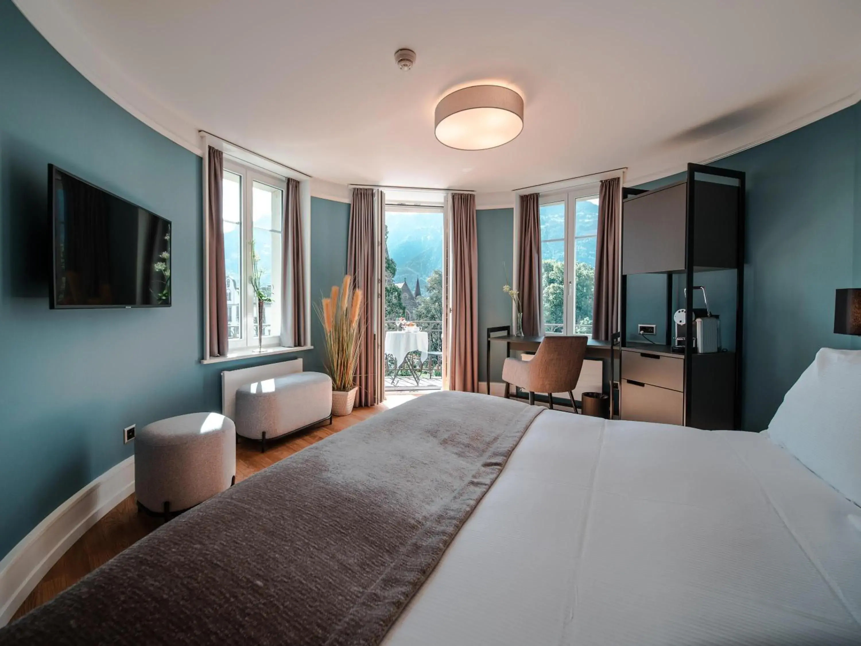 Bedroom, Bed in Royal St. Georges Hotel Interlaken - MGallery Collection Bedroom, Bed in Royal St. Georges Hotel Interlaken - MGallery Collection