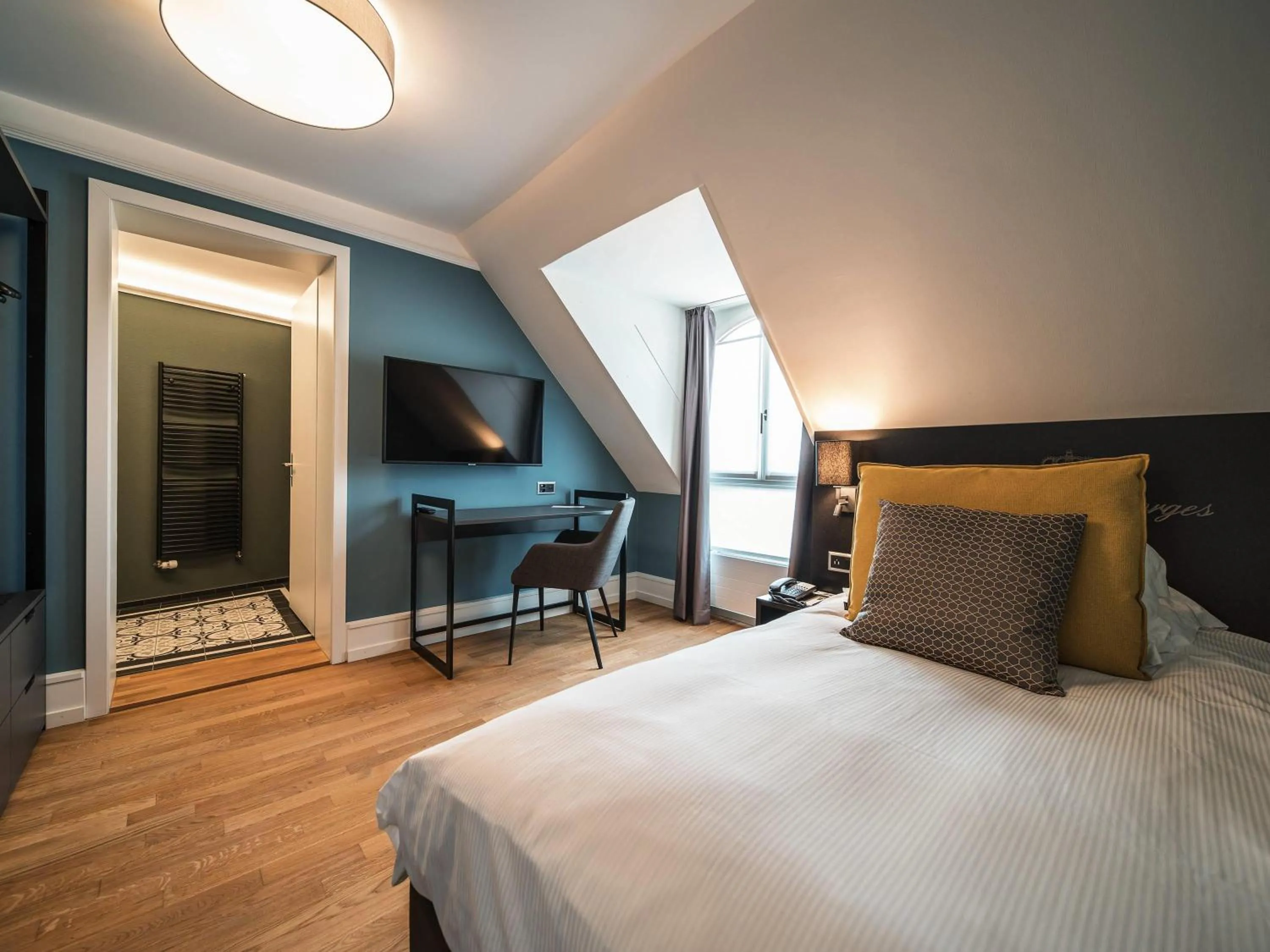 Bedroom, Bed in Royal St. Georges Hotel Interlaken - MGallery Collection