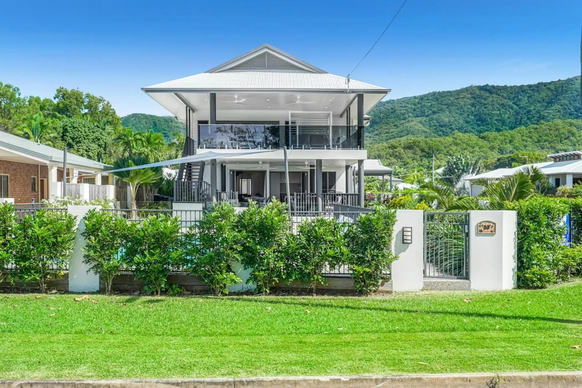 Property building in Belle Escapes Beachfront Luxury Home 53 Arlington Clifton Beach