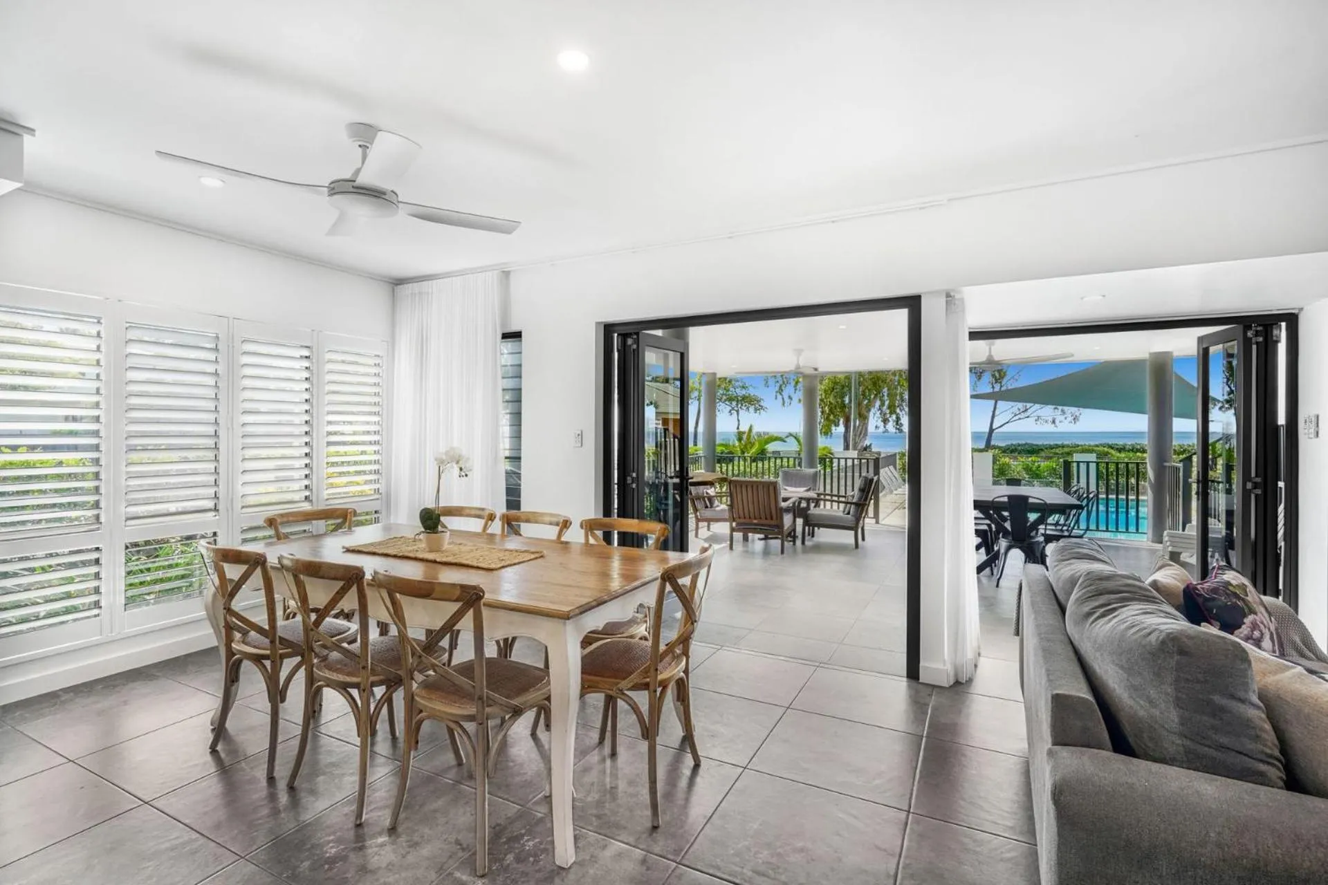 Patio in Belle Escapes Beachfront Luxury Home 53 Arlington Clifton Beach
