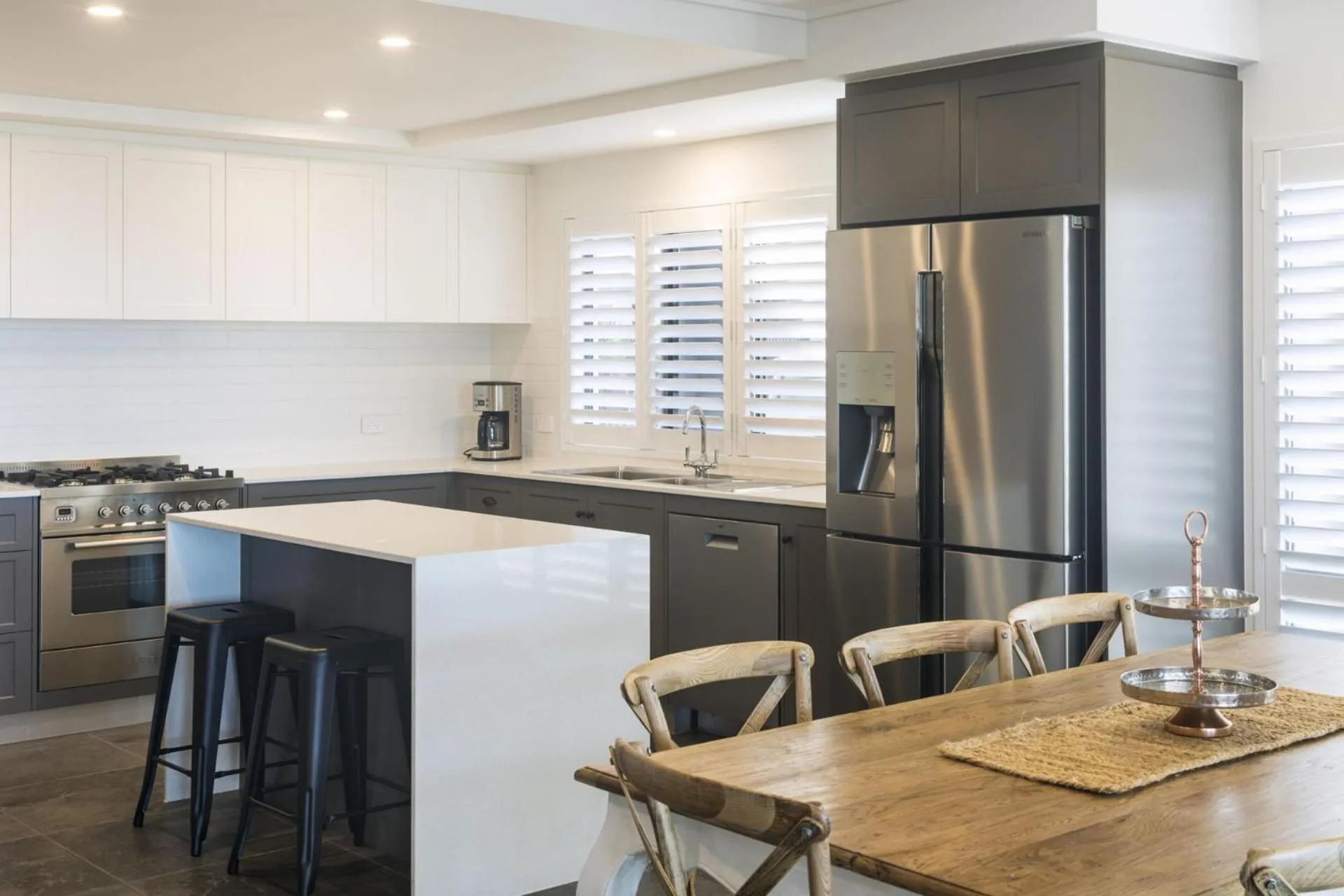 Kitchen or kitchenette in Belle Escapes Beachfront Luxury Home 53 Arlington Clifton Beach