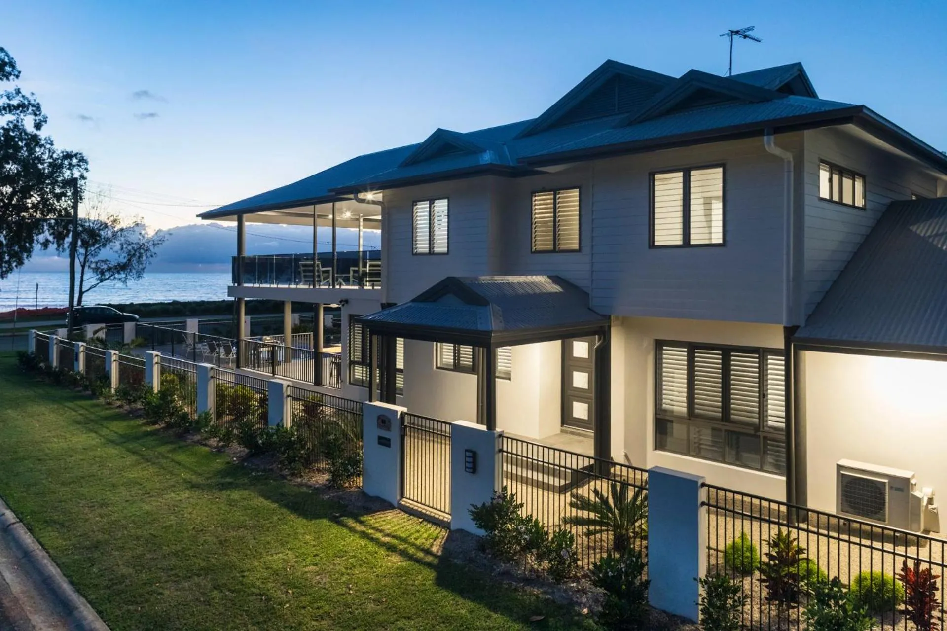 Property building in Belle Escapes Beachfront Luxury Home 53 Arlington Clifton Beach