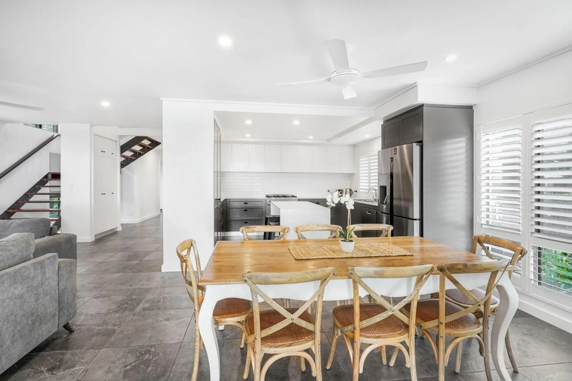 Kitchen or kitchenette in Belle Escapes Beachfront Luxury Home 53 Arlington Clifton Beach
