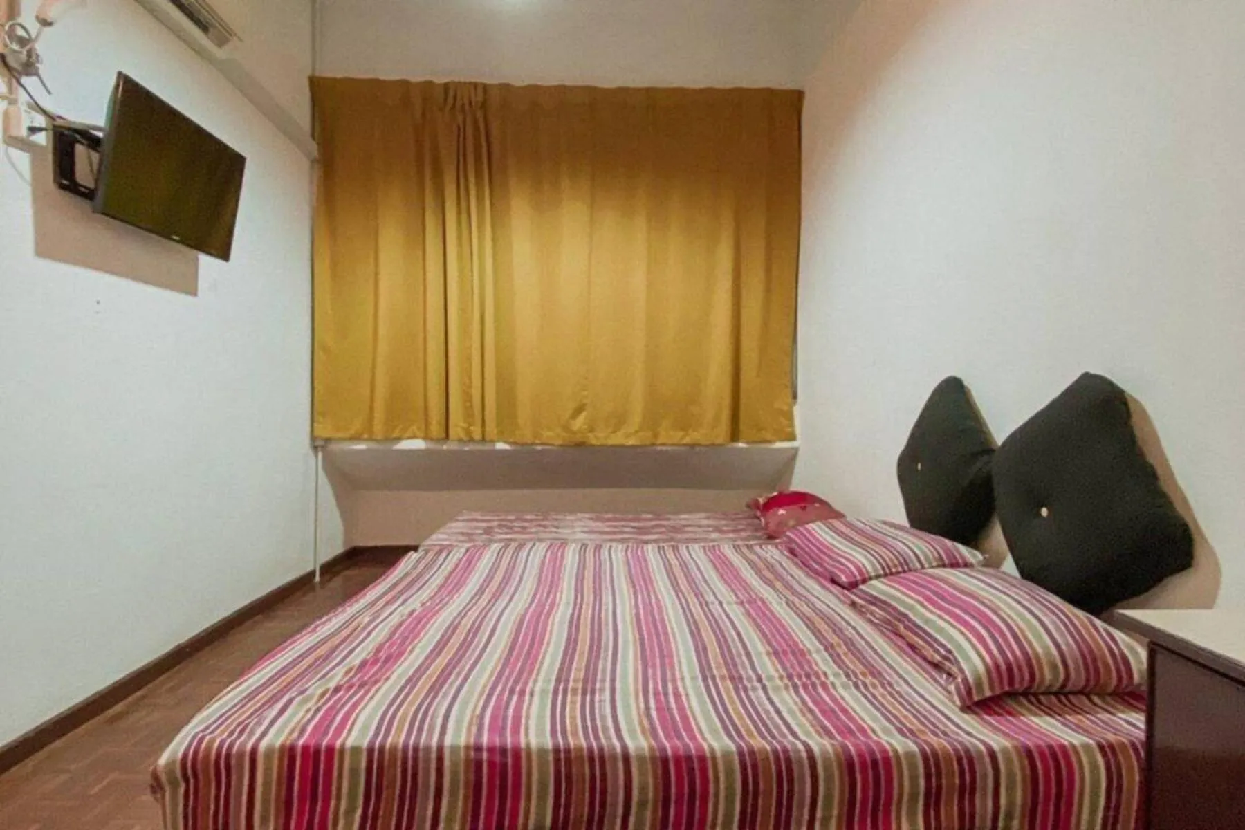 Bed in SK Budget Hotel