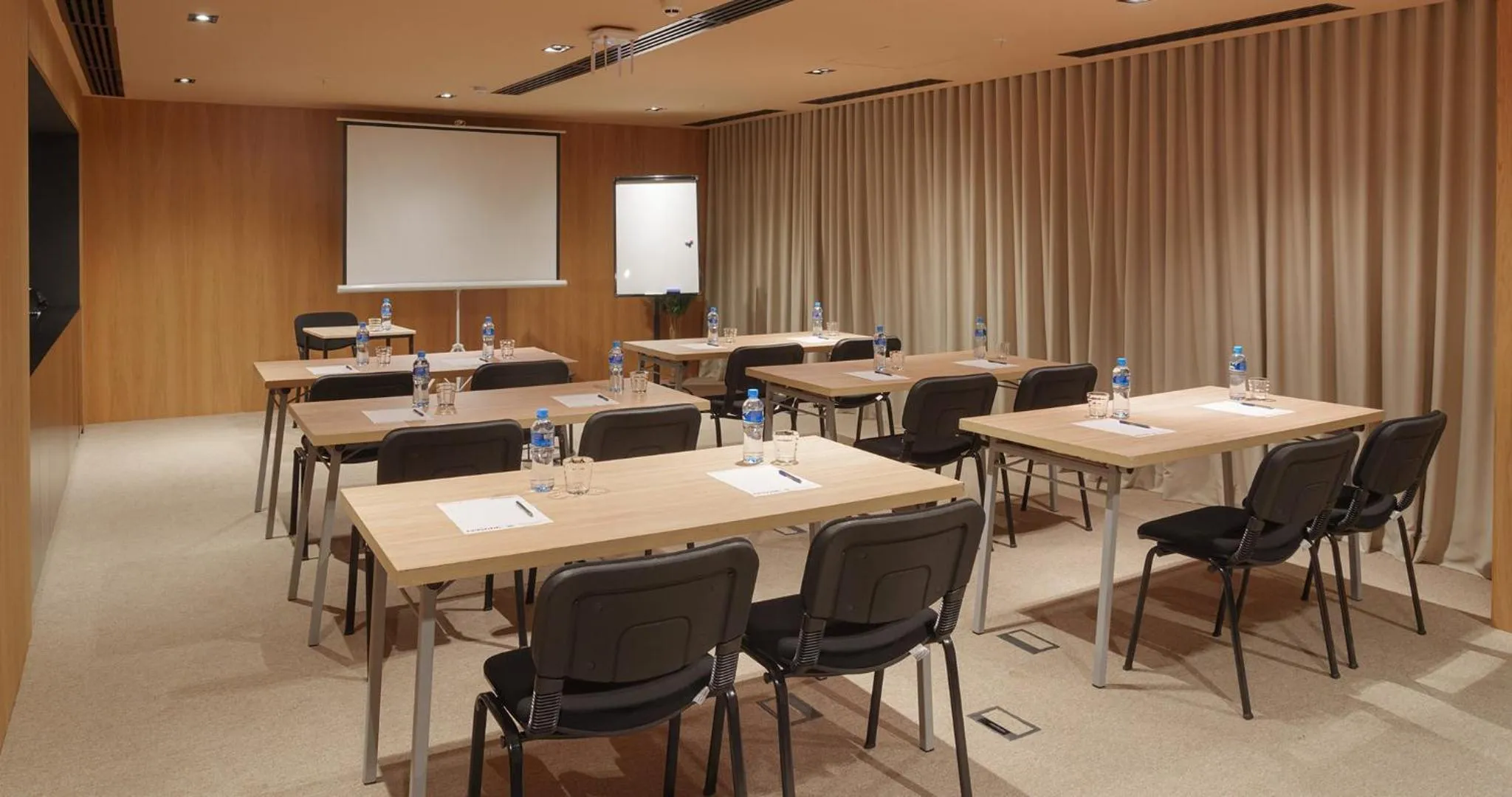 Business facilities in Episode Tbilisi
