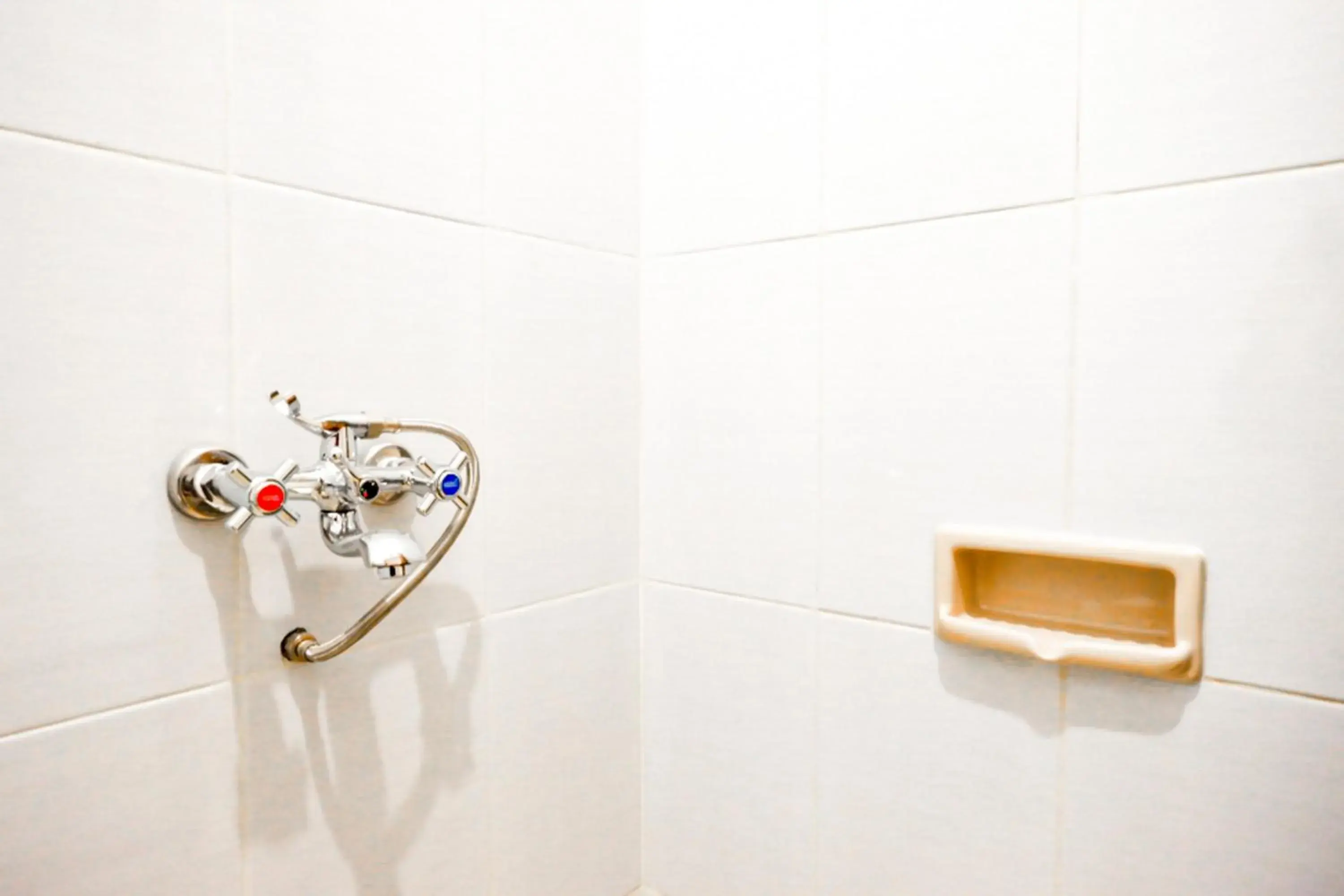 Bathroom in RedDoorz @ Jalan Wonosari KM.9 Bathroom in RedDoorz @ Jalan Wonosari KM.9