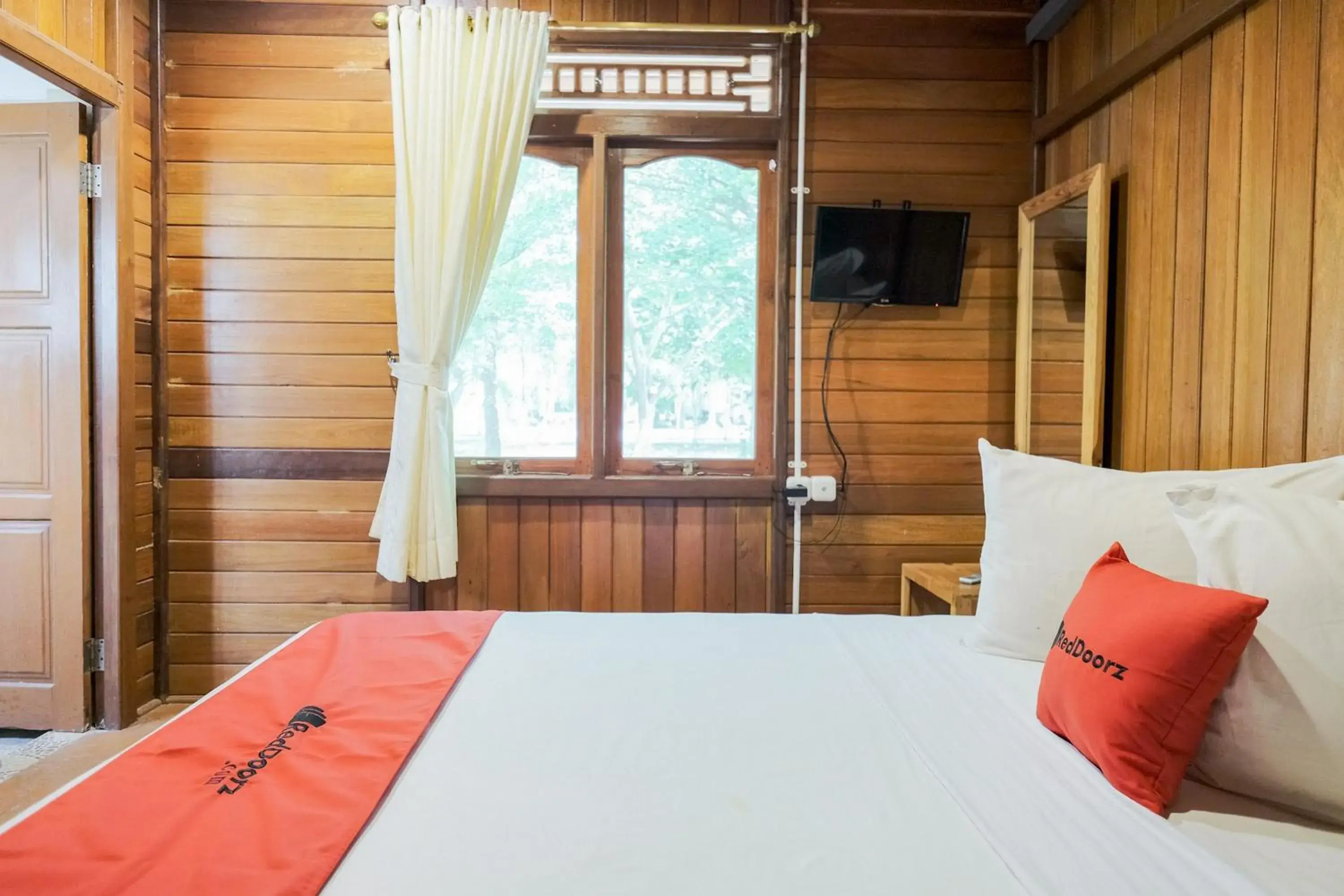 RedDoorz at Hotel Negeri Baru Kalianda Lampung RedDoorz at Hotel Negeri Baru Kalianda Lampung