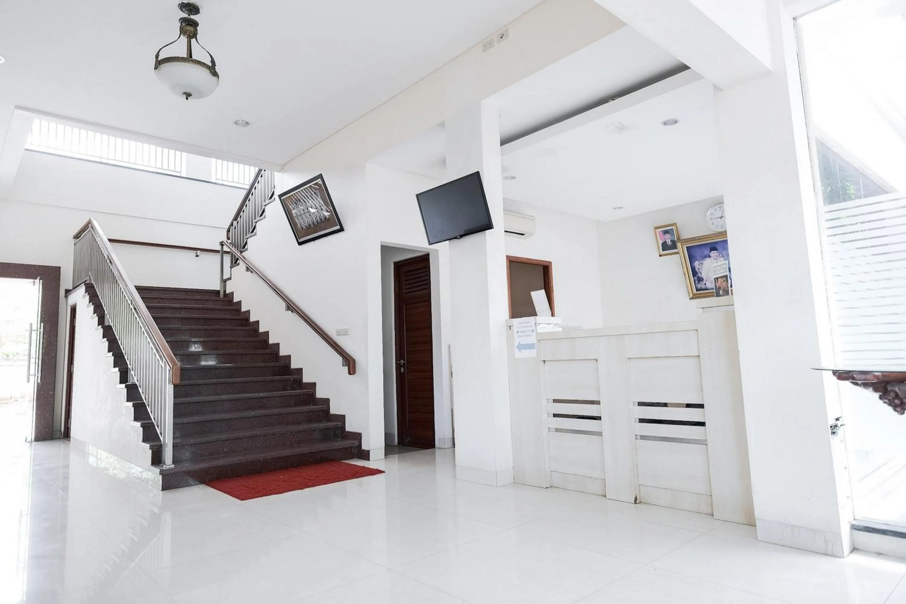 Lobby or reception in RedDoorz at Hotel Negeri Baru Kalianda Lampung