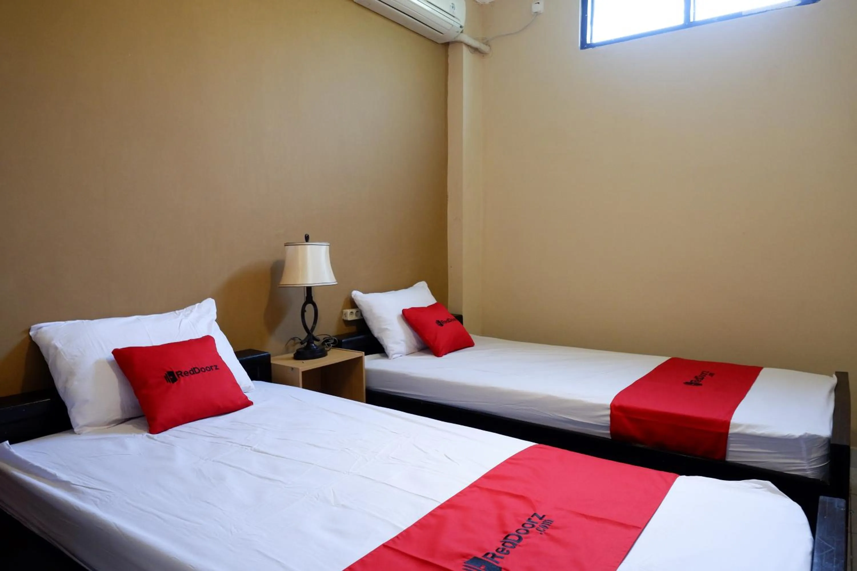 Bedroom in RedDoorz At Telaga Mulya Hotel Wates