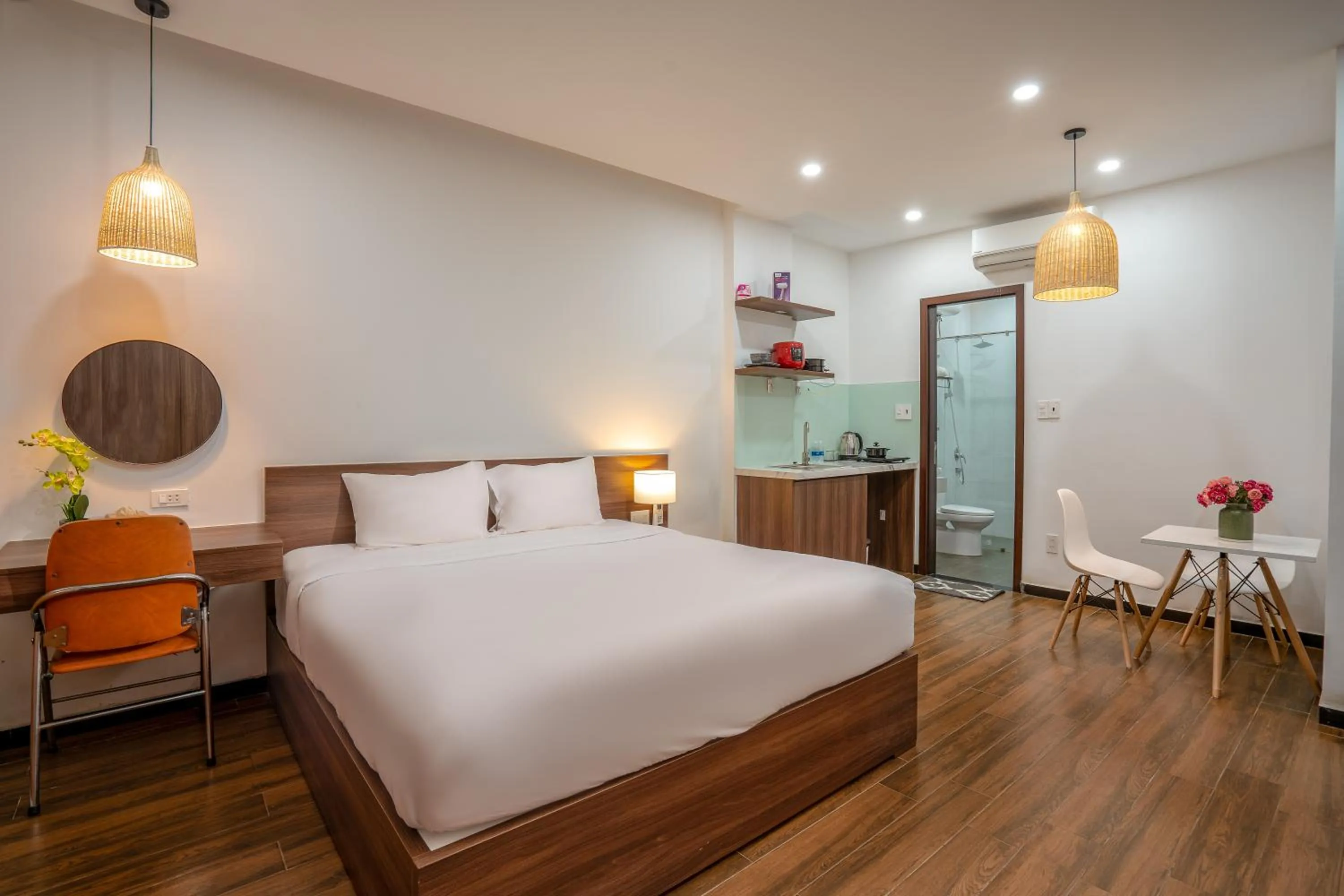 Bed in Dragon View Riverfront Hotel