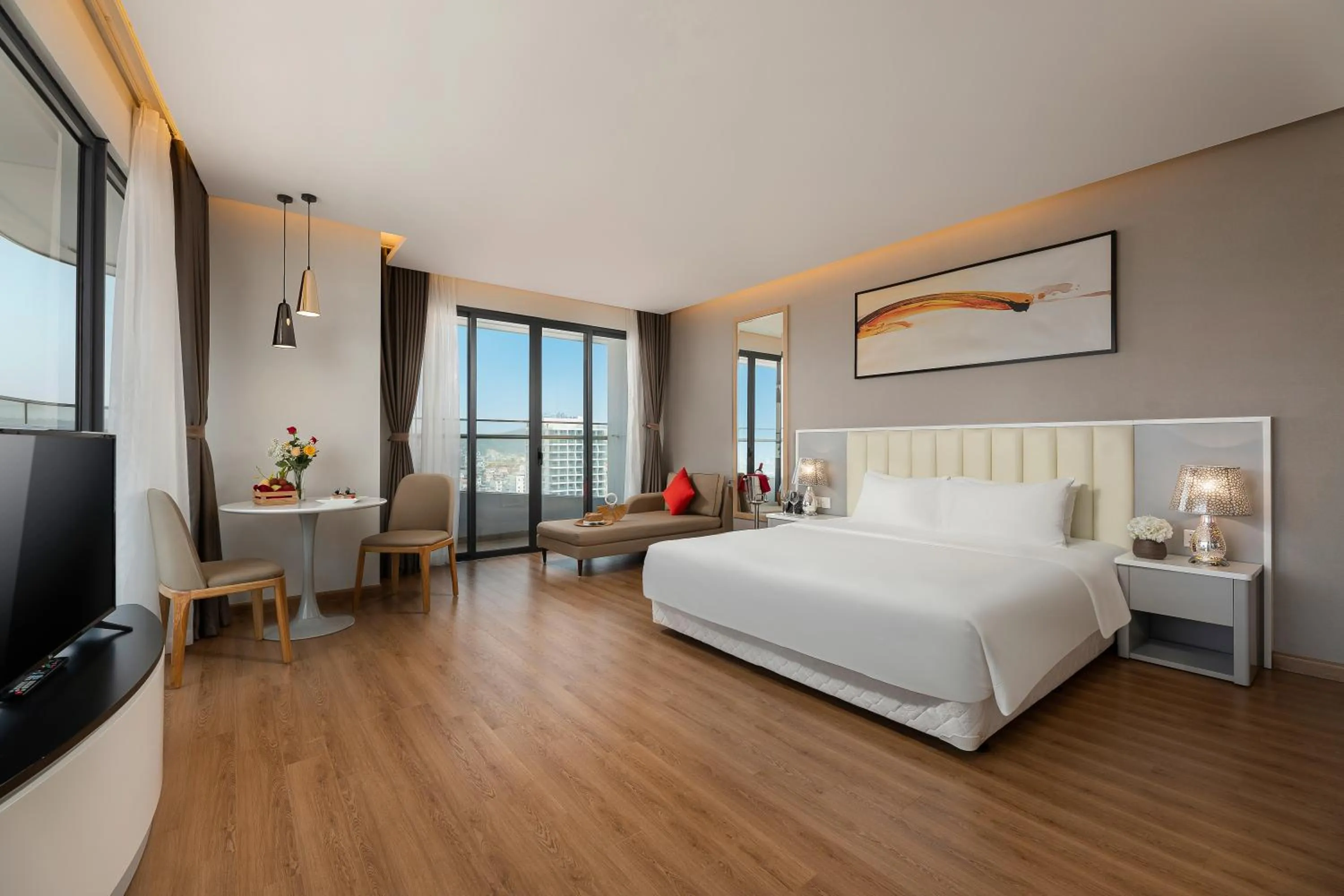 Bedroom, Bed in DeLaSea Ha Long Hotel - Modern Bayview Escape