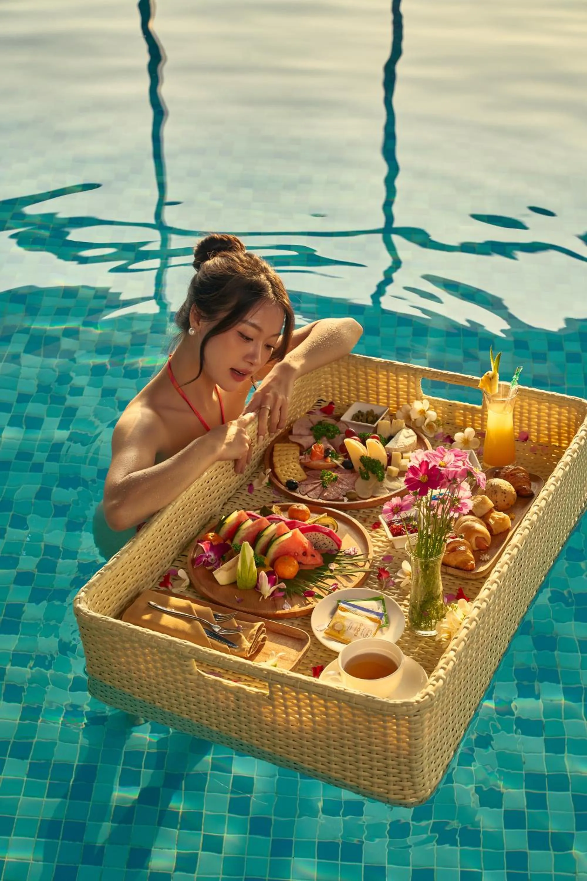 Food and drinks in DeLaSea Ha Long Hotel - Modern Bayview Escape