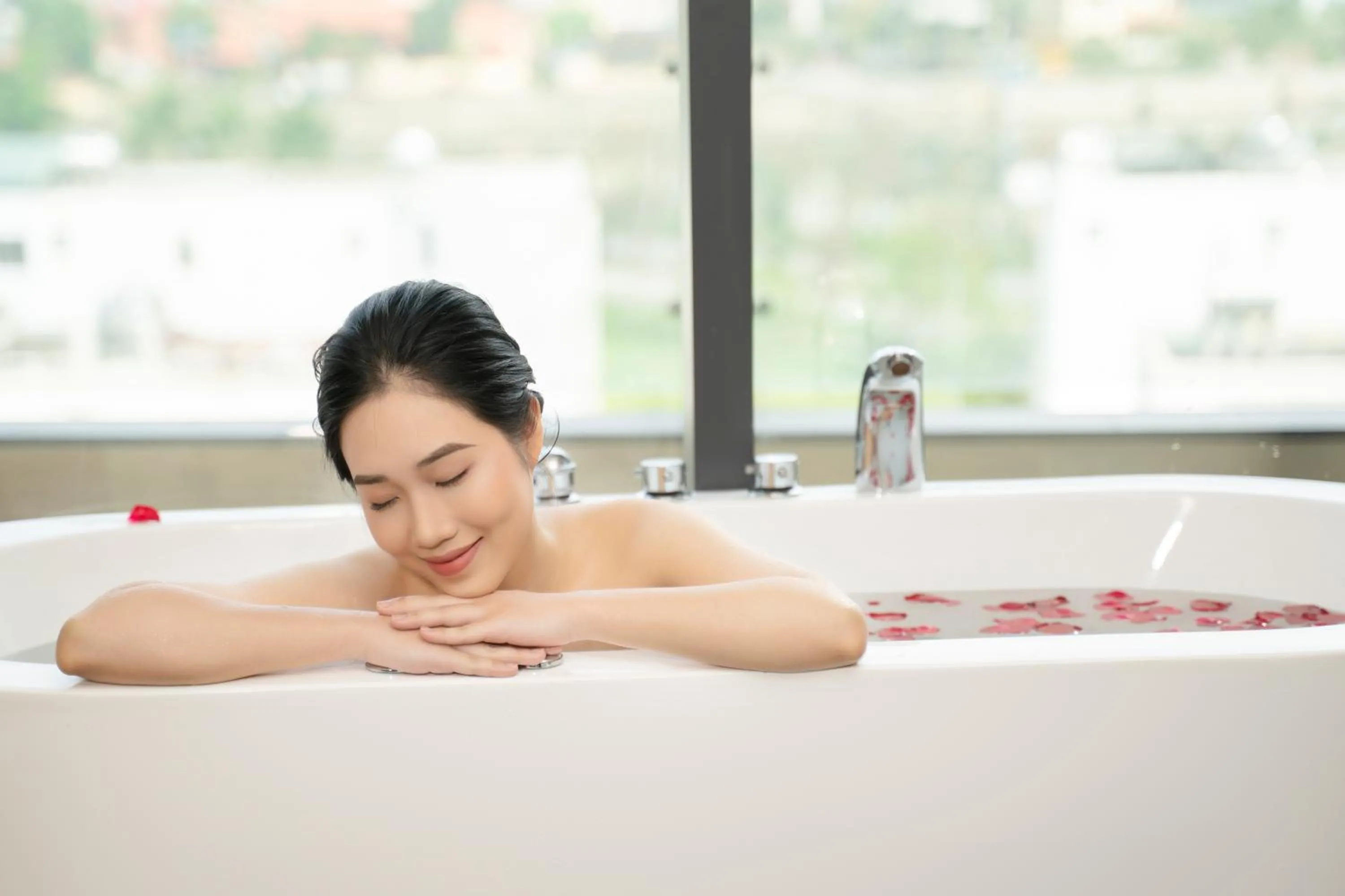 Spa and wellness centre/facilities in DeLaSea Ha Long Hotel - Modern Bayview Escape