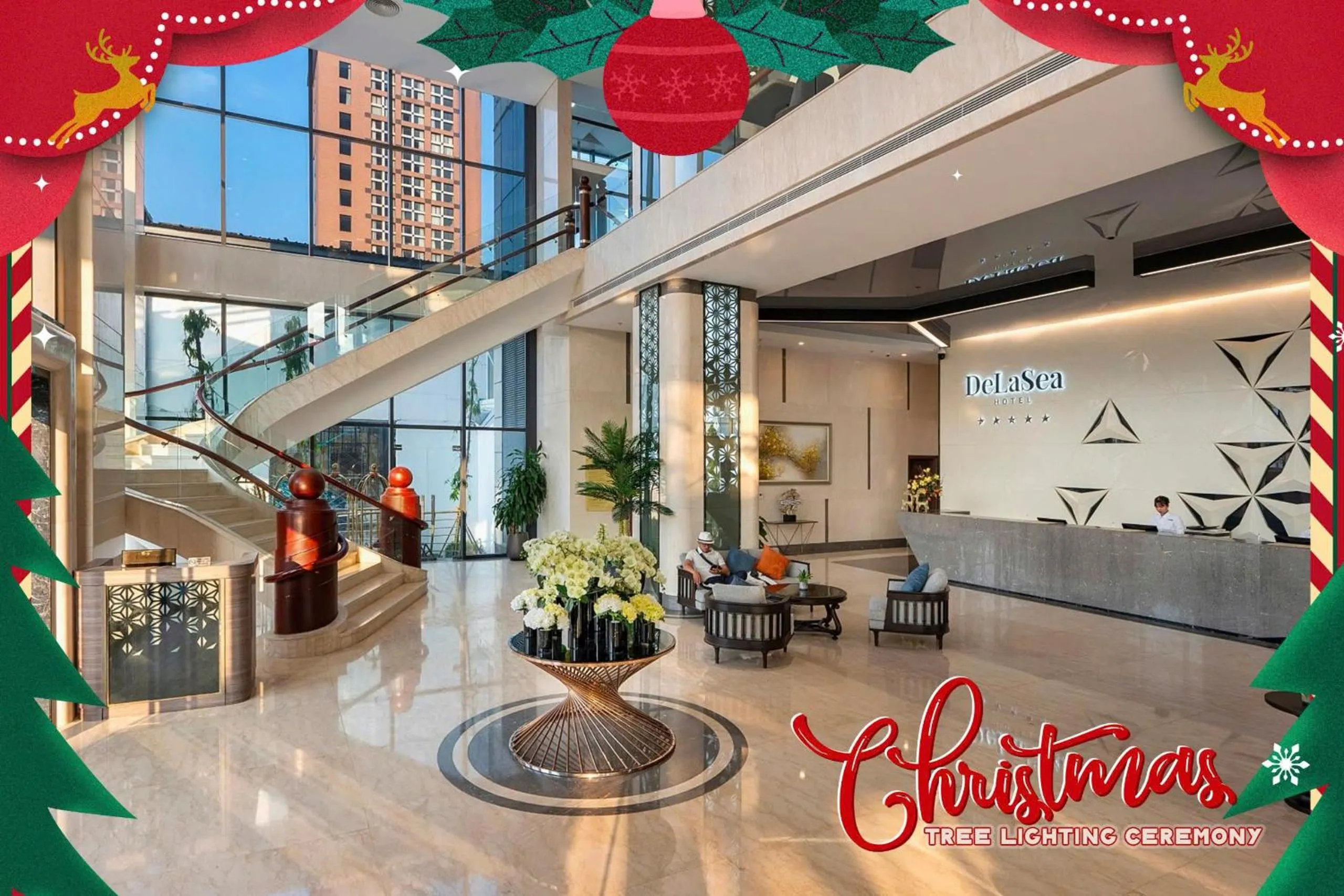 Lobby or reception in DeLaSea Ha Long Hotel - Modern Bayview Escape