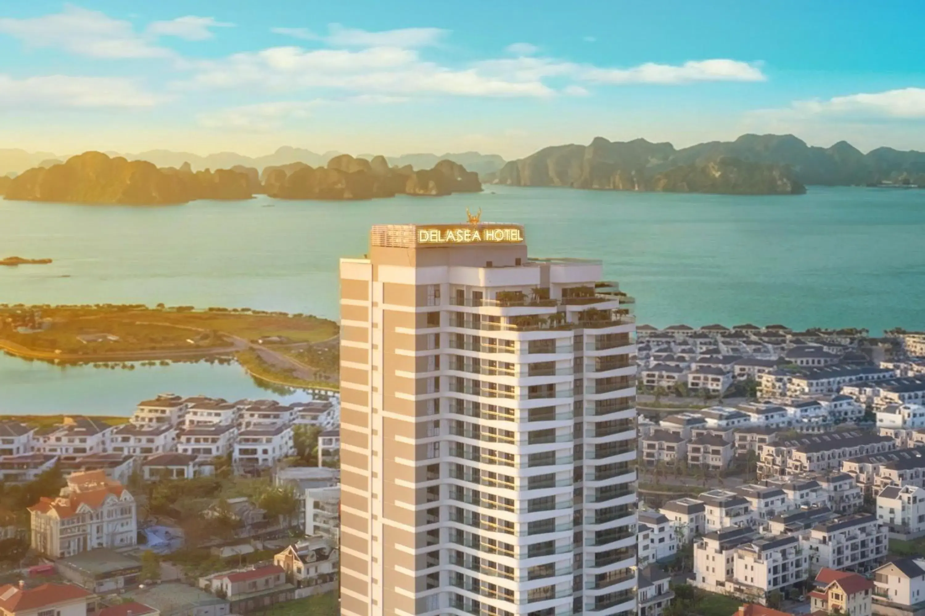Property building in DeLaSea Ha Long Hotel - Modern Bayview Escape Property building in DeLaSea Ha Long Hotel - Modern Bayview Escape