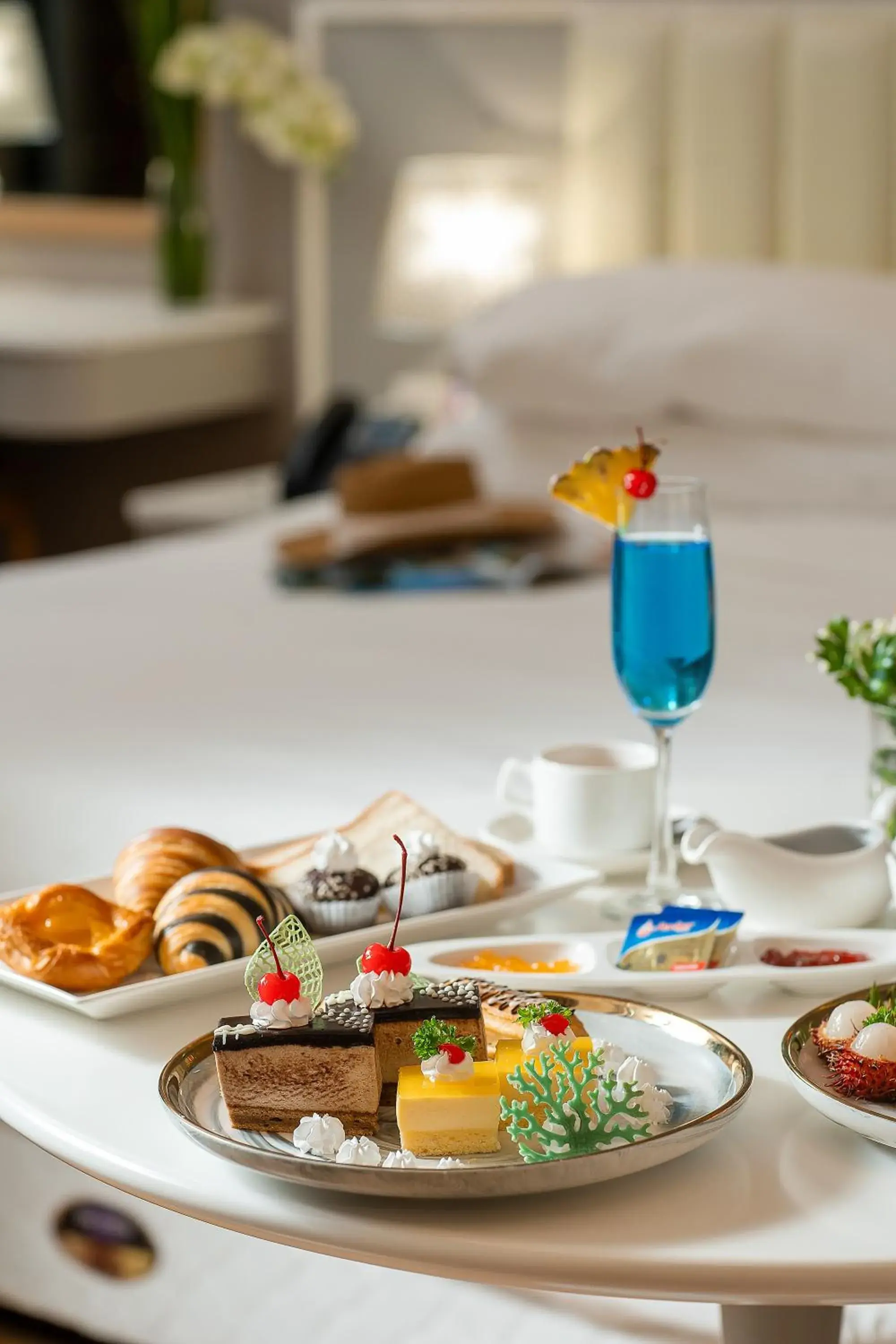 Food in DeLaSea Ha Long Hotel - Modern Bayview Escape Food in DeLaSea Ha Long Hotel - Modern Bayview Escape