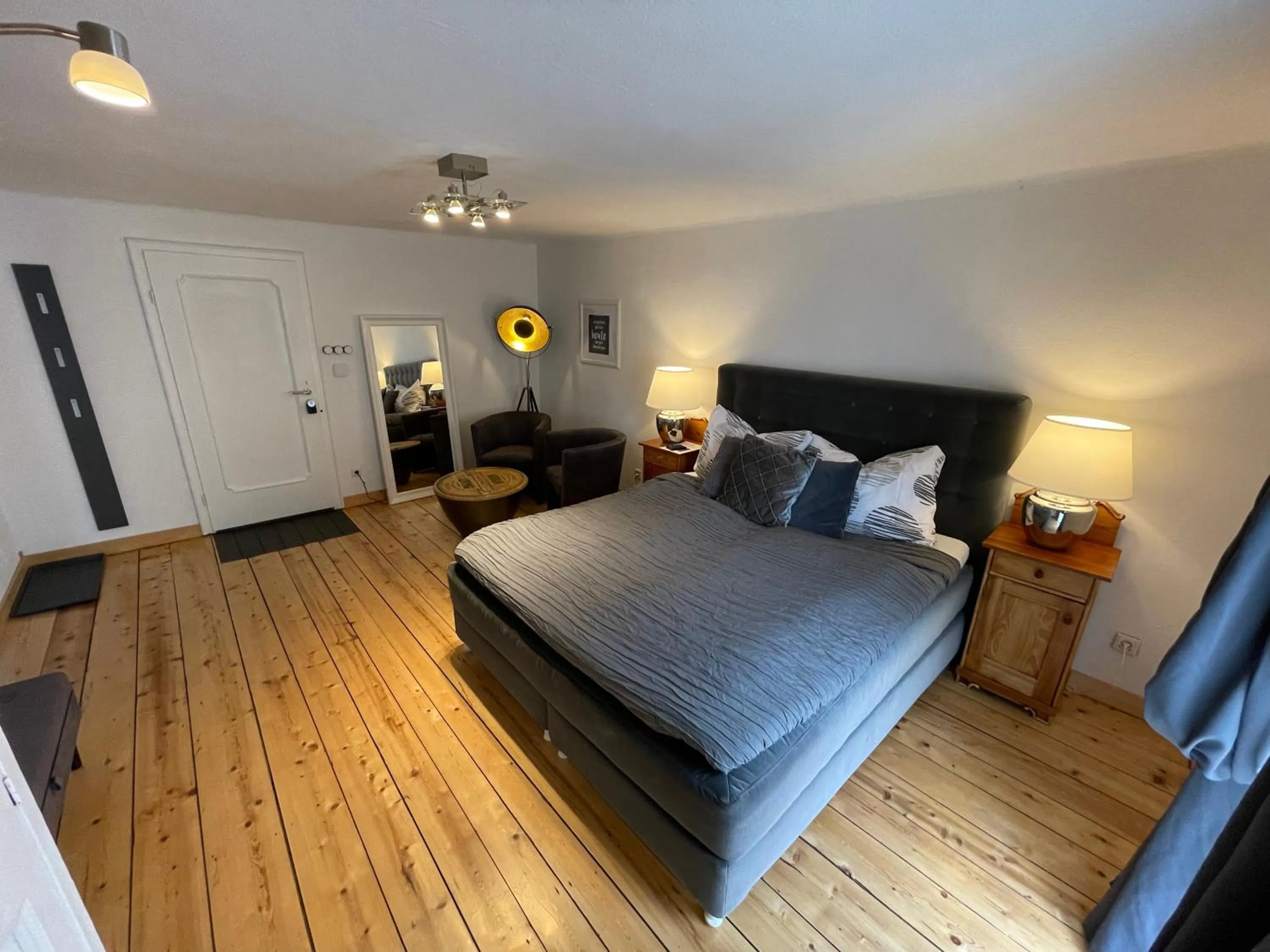 Bed in Gulewicz Apartments