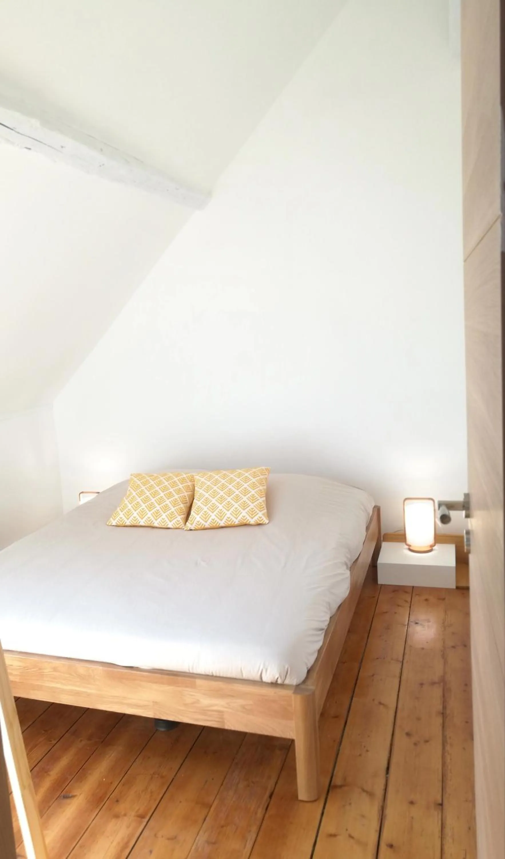 Bed in Villa Carlotta - Sea resort