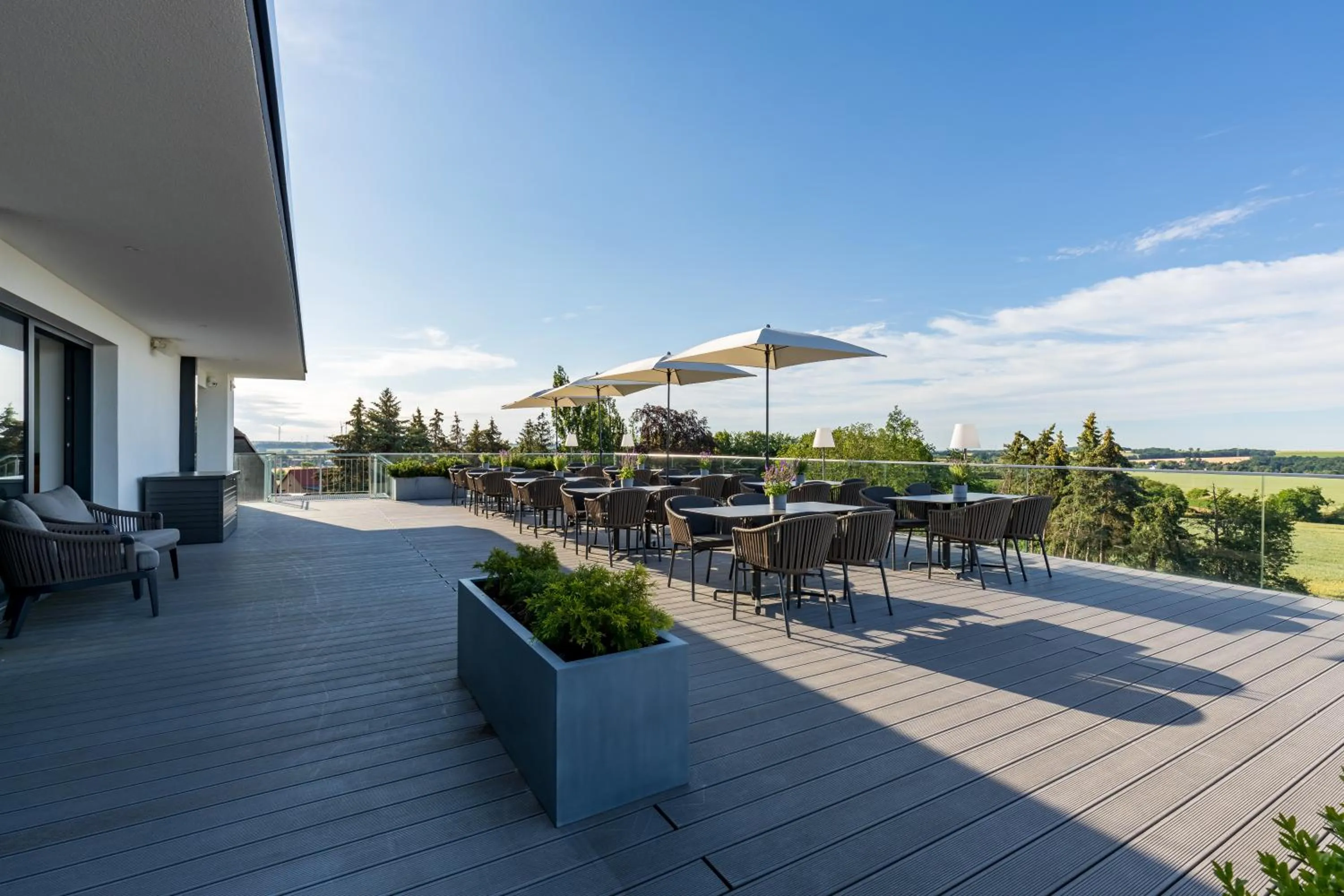 Pool view in Romantik Hotel Schwanefeld & Spa