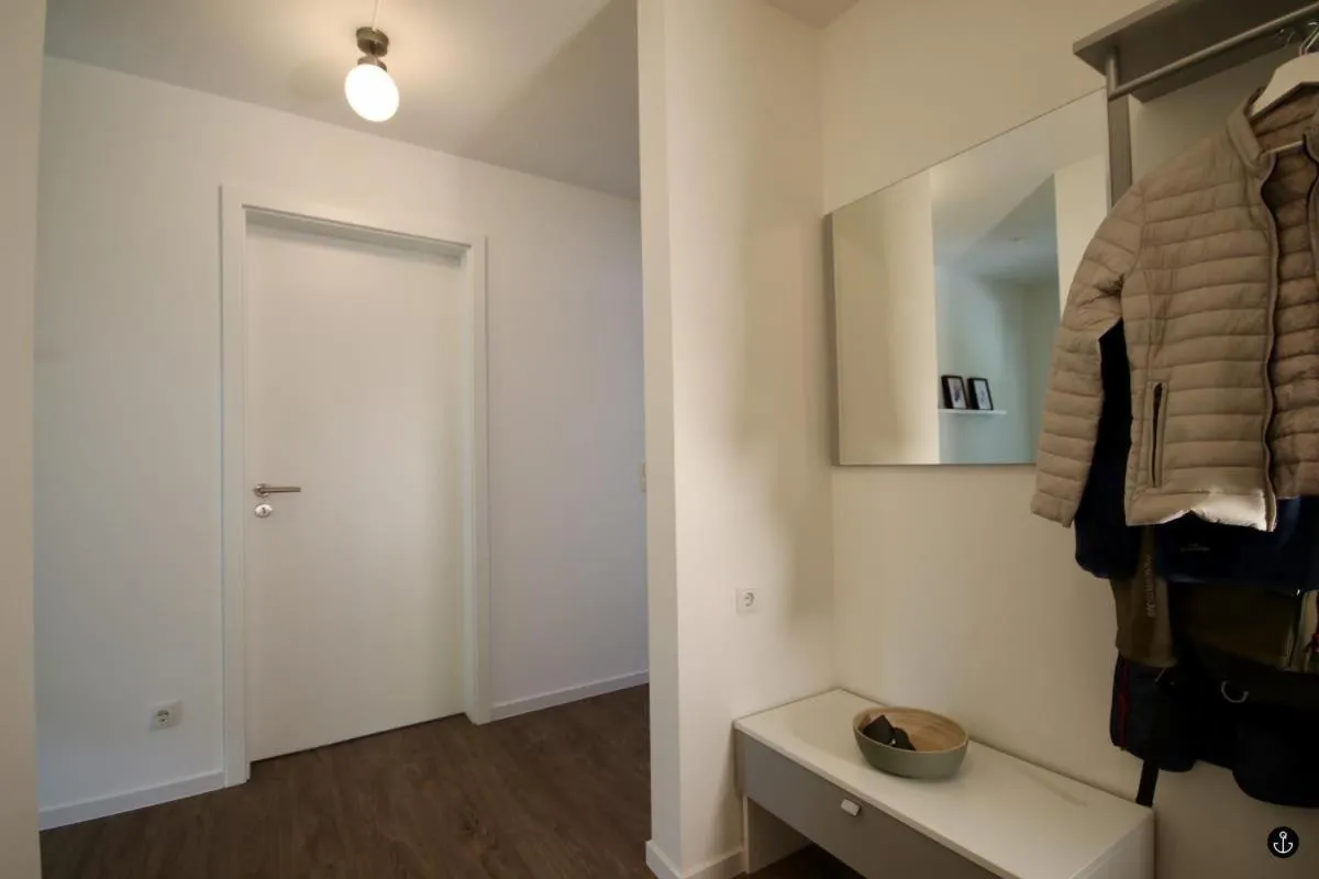 Photo of the whole room in Refugium 1