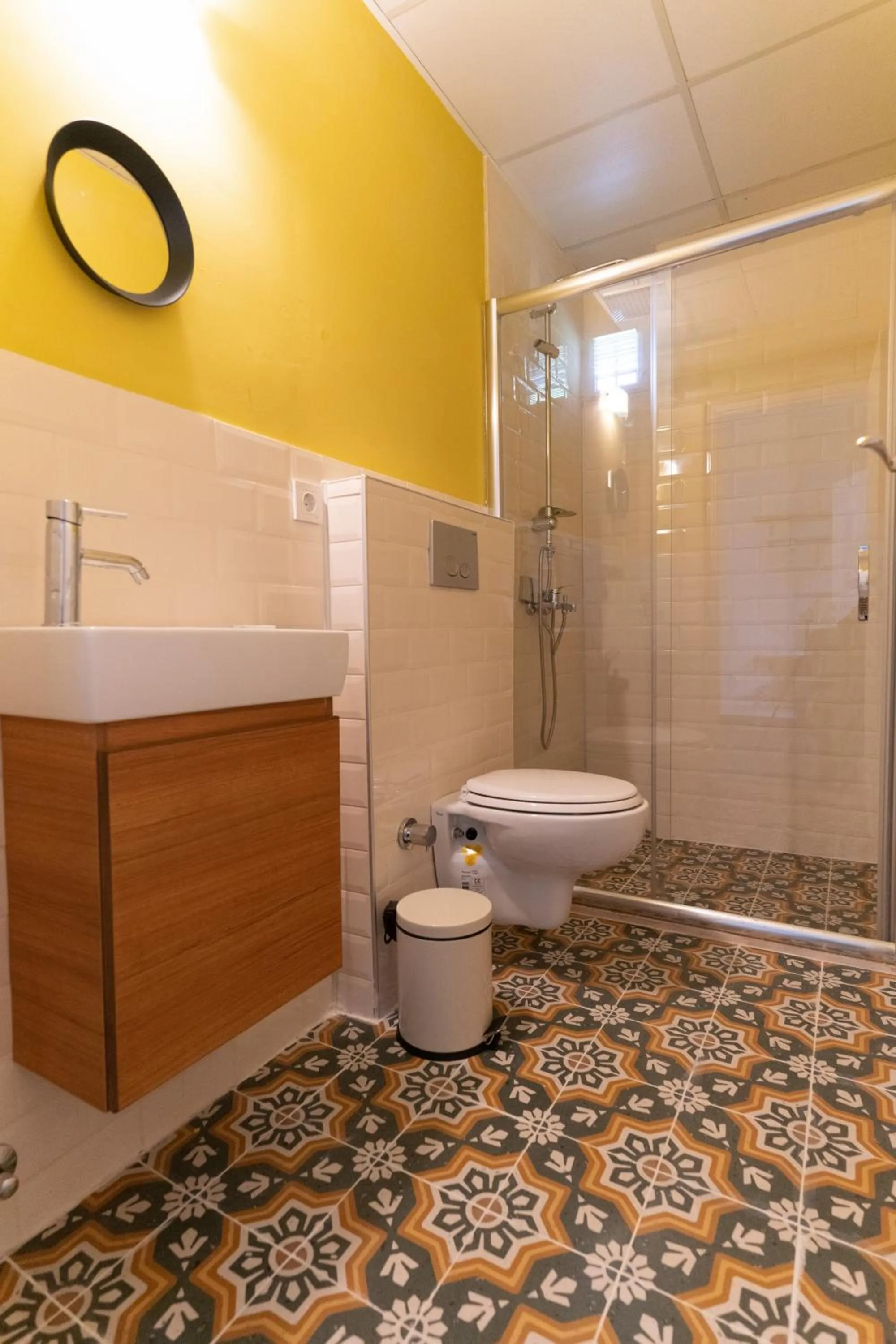 Shower in Holy Pansiyon