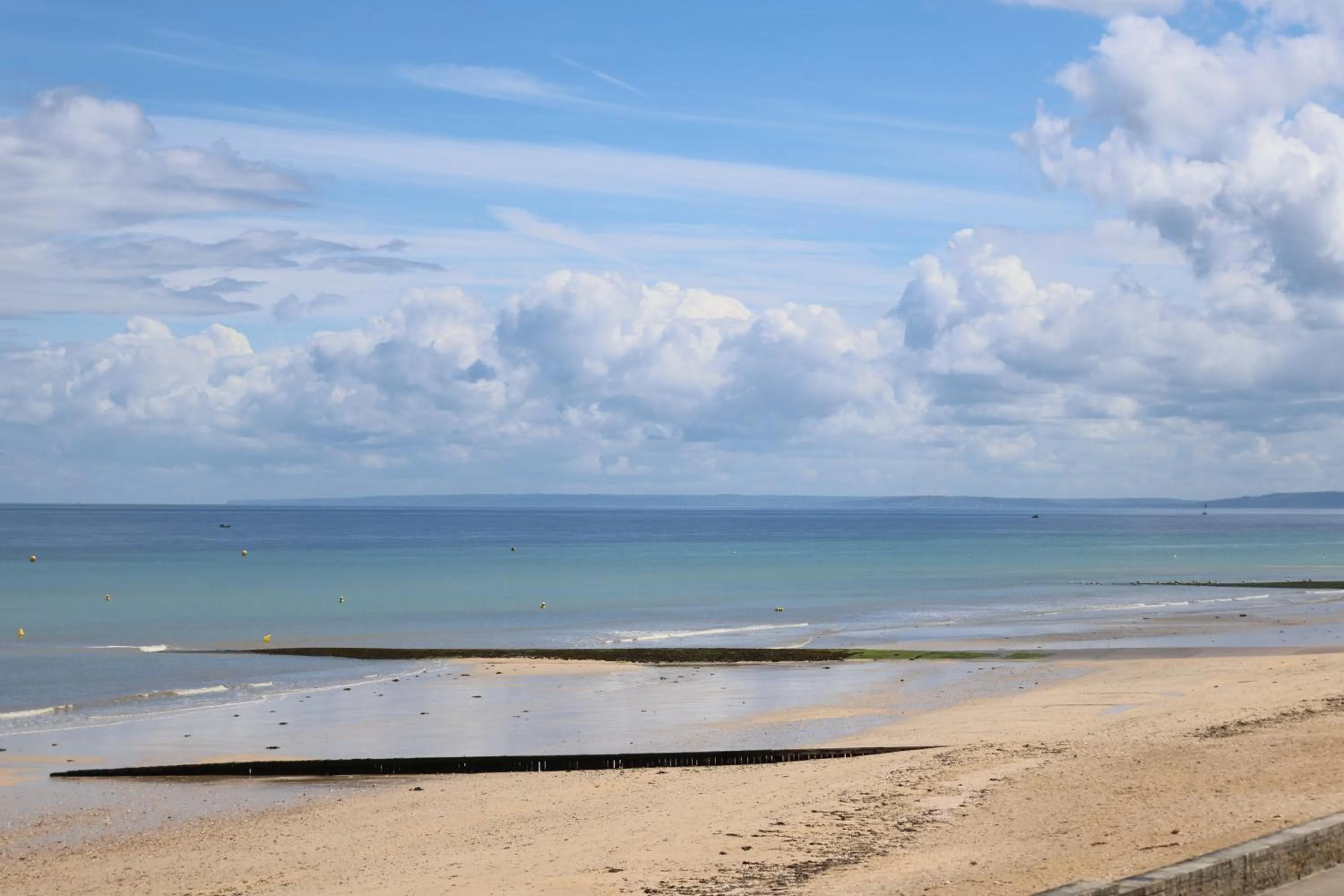 Beach in Le Clos Normand