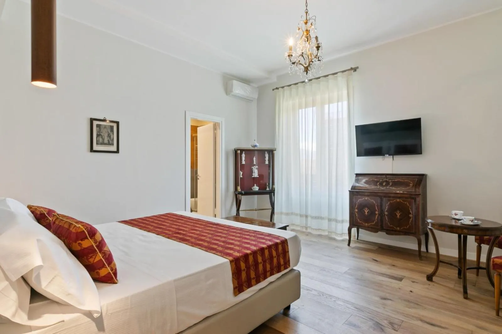 GuestHost - NotHotel Palermo Luxury Guest House