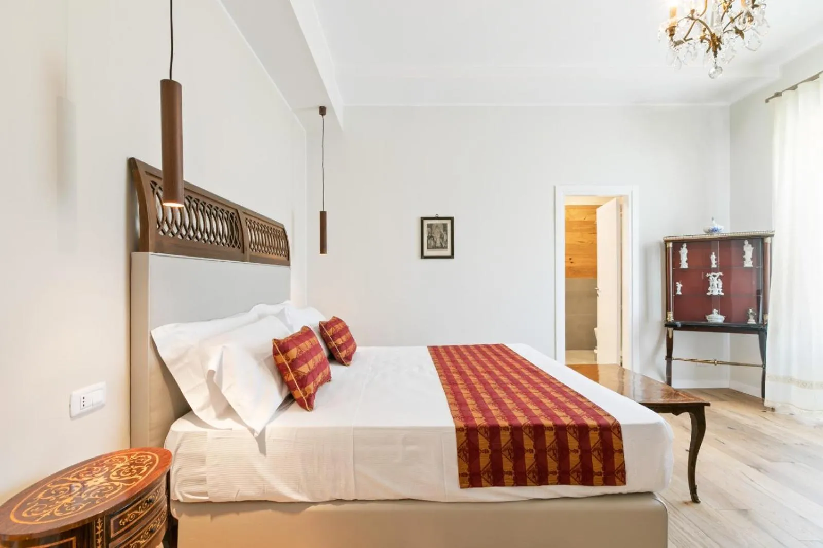 GuestHost - NotHotel Palermo Luxury Guest House