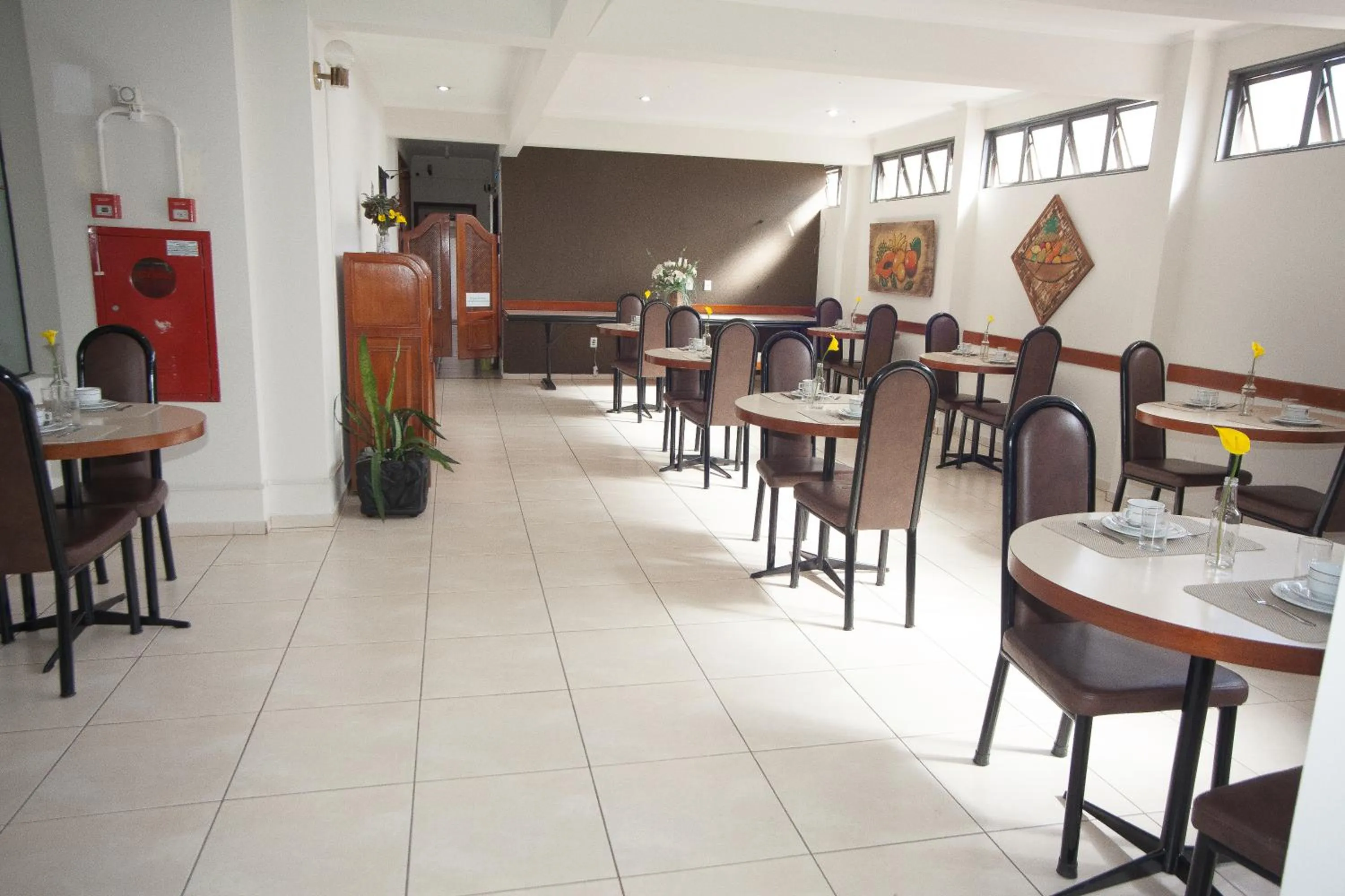 Restaurant/places to eat in Láparos Hotel