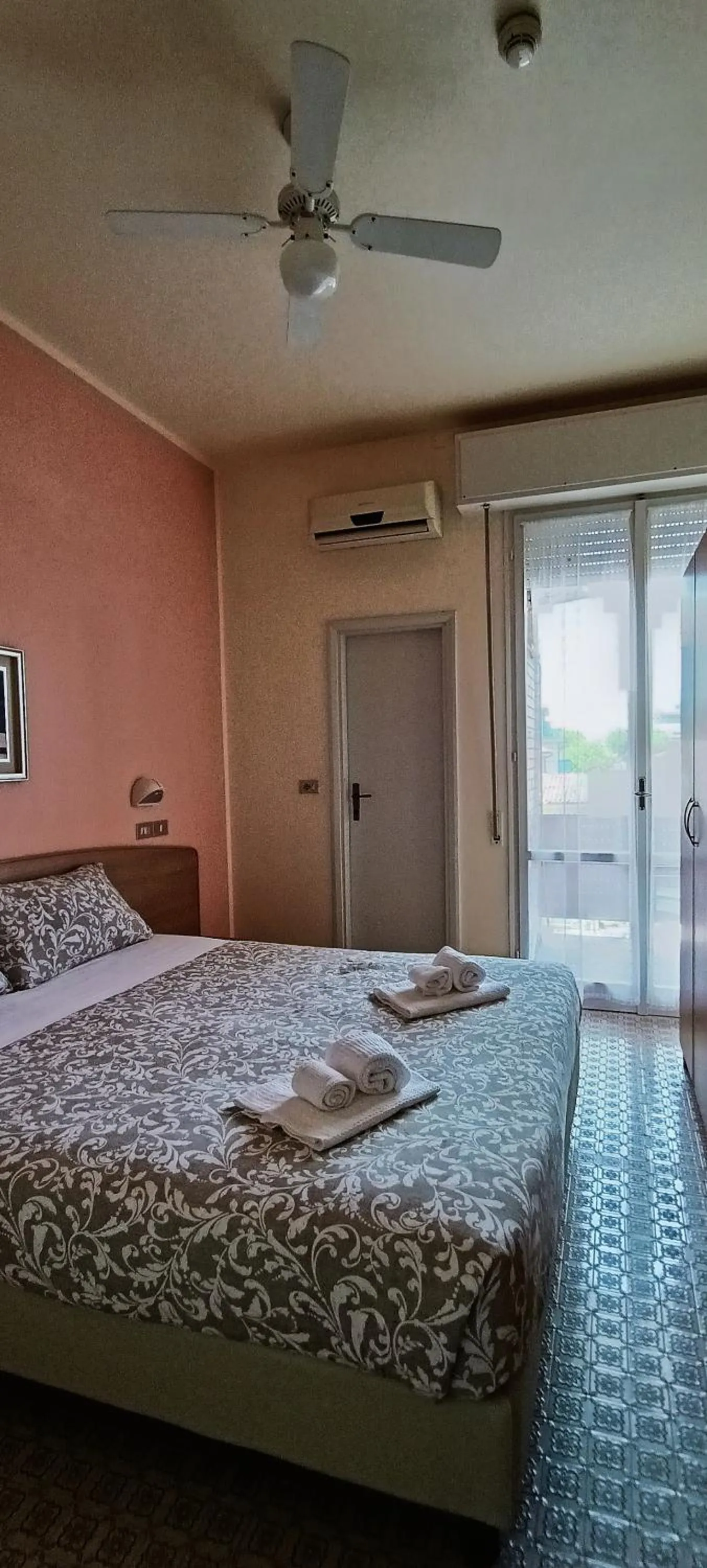 Bedroom, Bed in Hotel Rossella